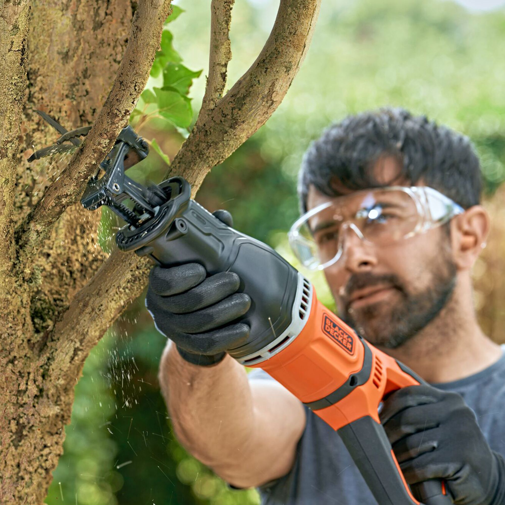 Black+Decker 750W 18V Corded Reciprocating saw BES301K-BQGB