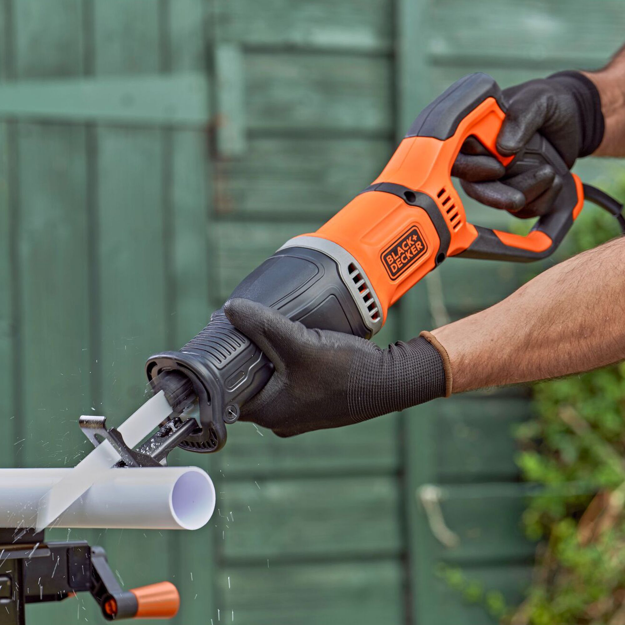 Black+Decker 750W 18V Corded Reciprocating saw BES301K-BQGB