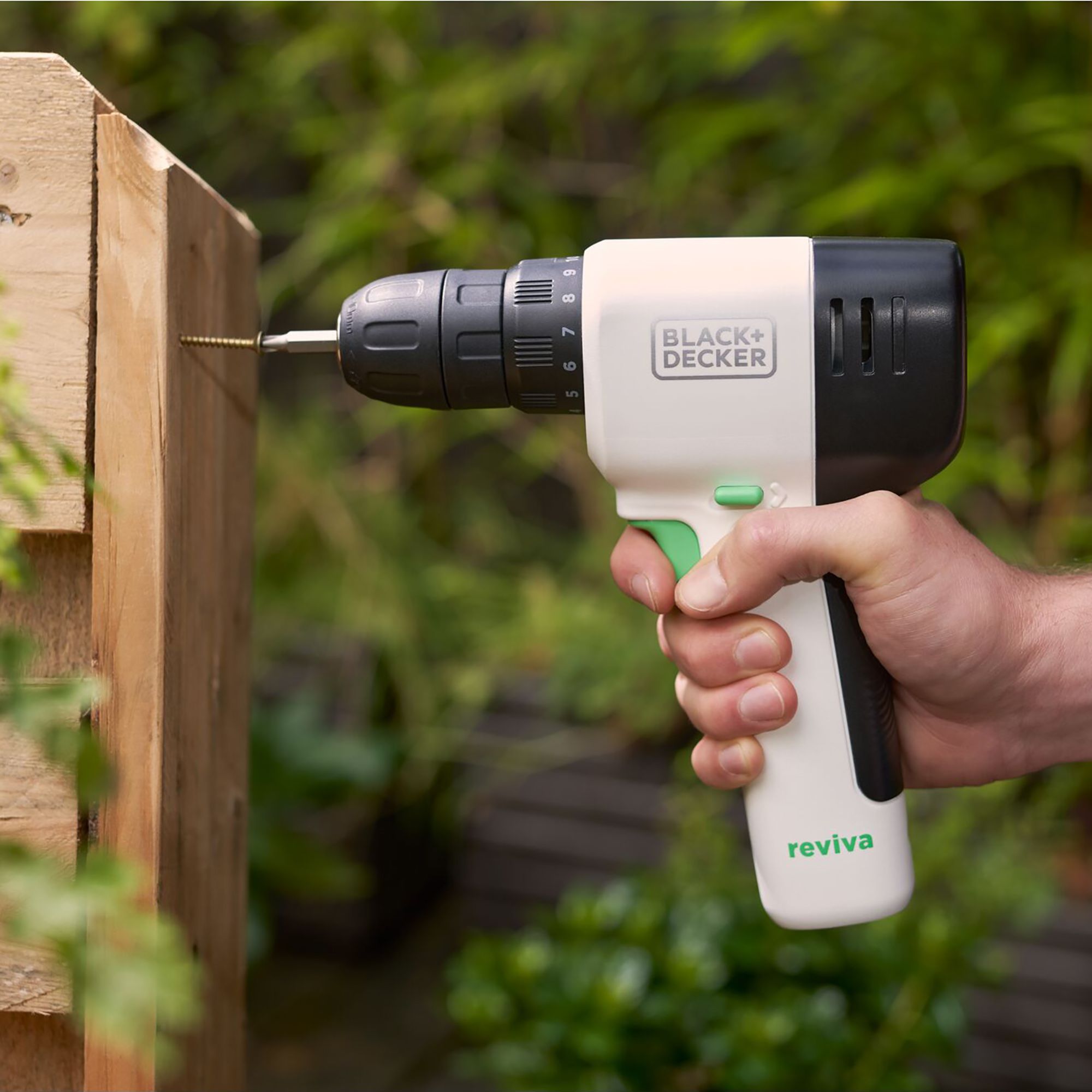 Black+Decker Reviva 12V Cordless Drill driver 1.5Ah) - REVDD12C-GB