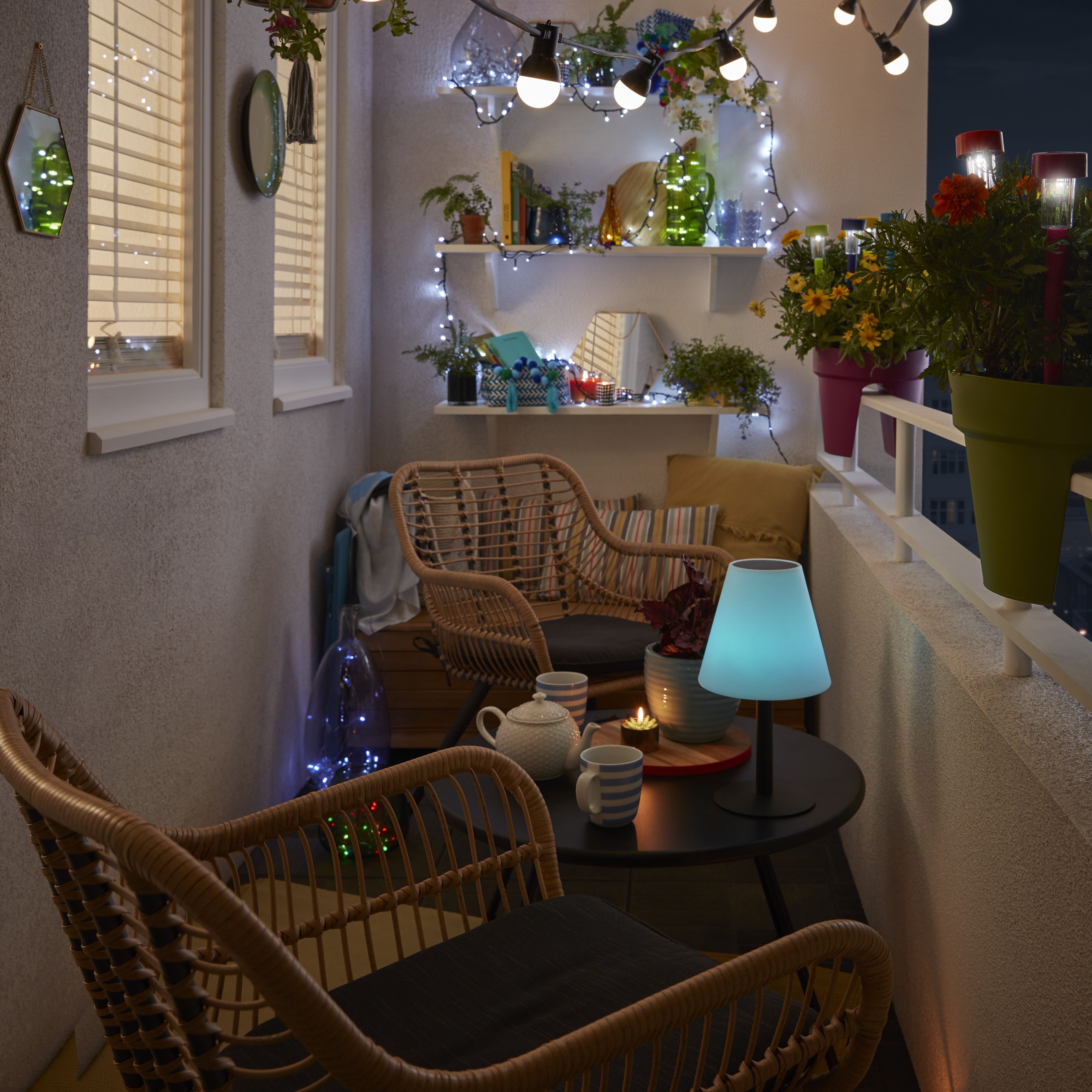 Blooma Barnaby Mains-powered Warm white 10 LED Outdoor String lights