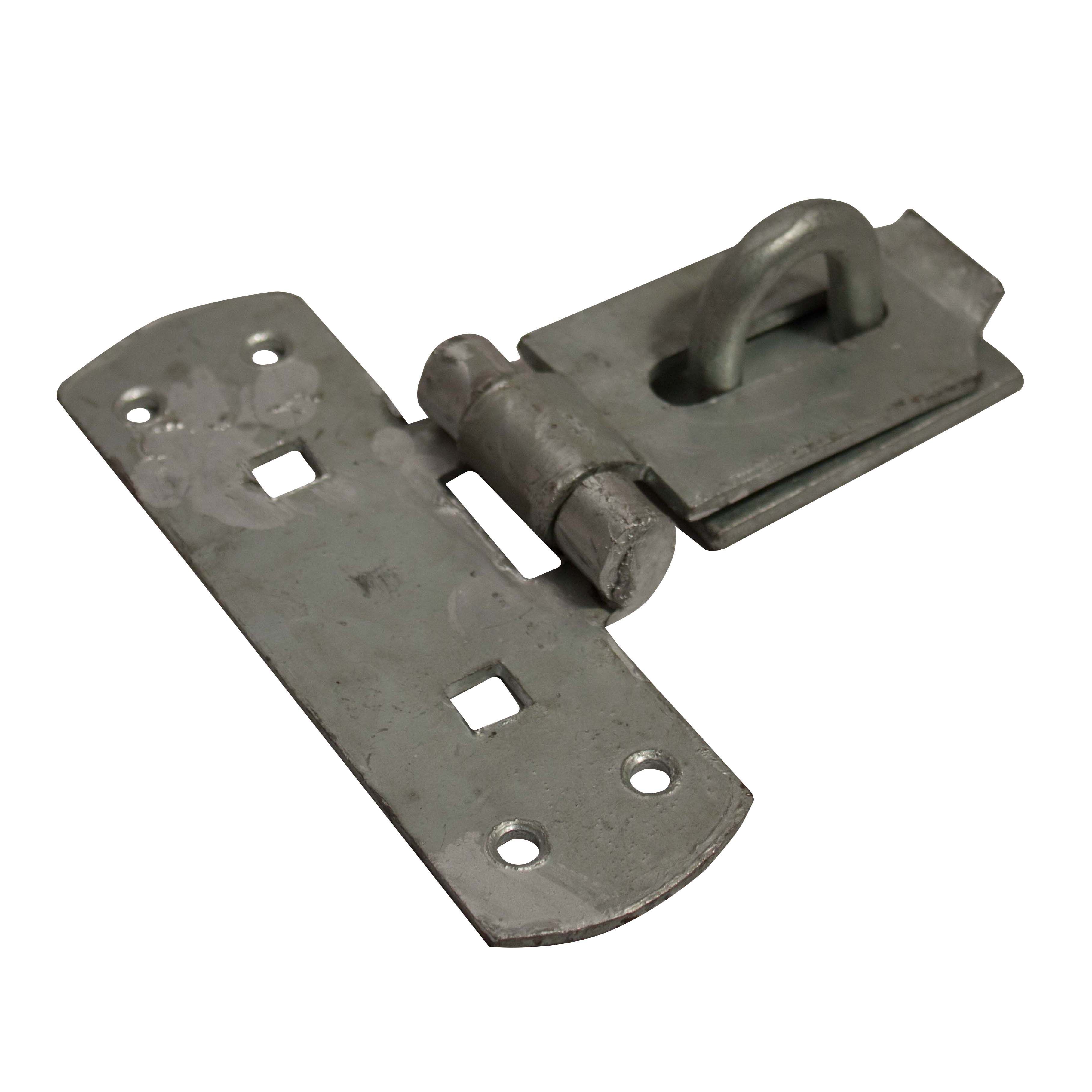 Blooma Galvanised Steel Hasp & staple, (L)152mm (W)152mm | DIY at B&Q