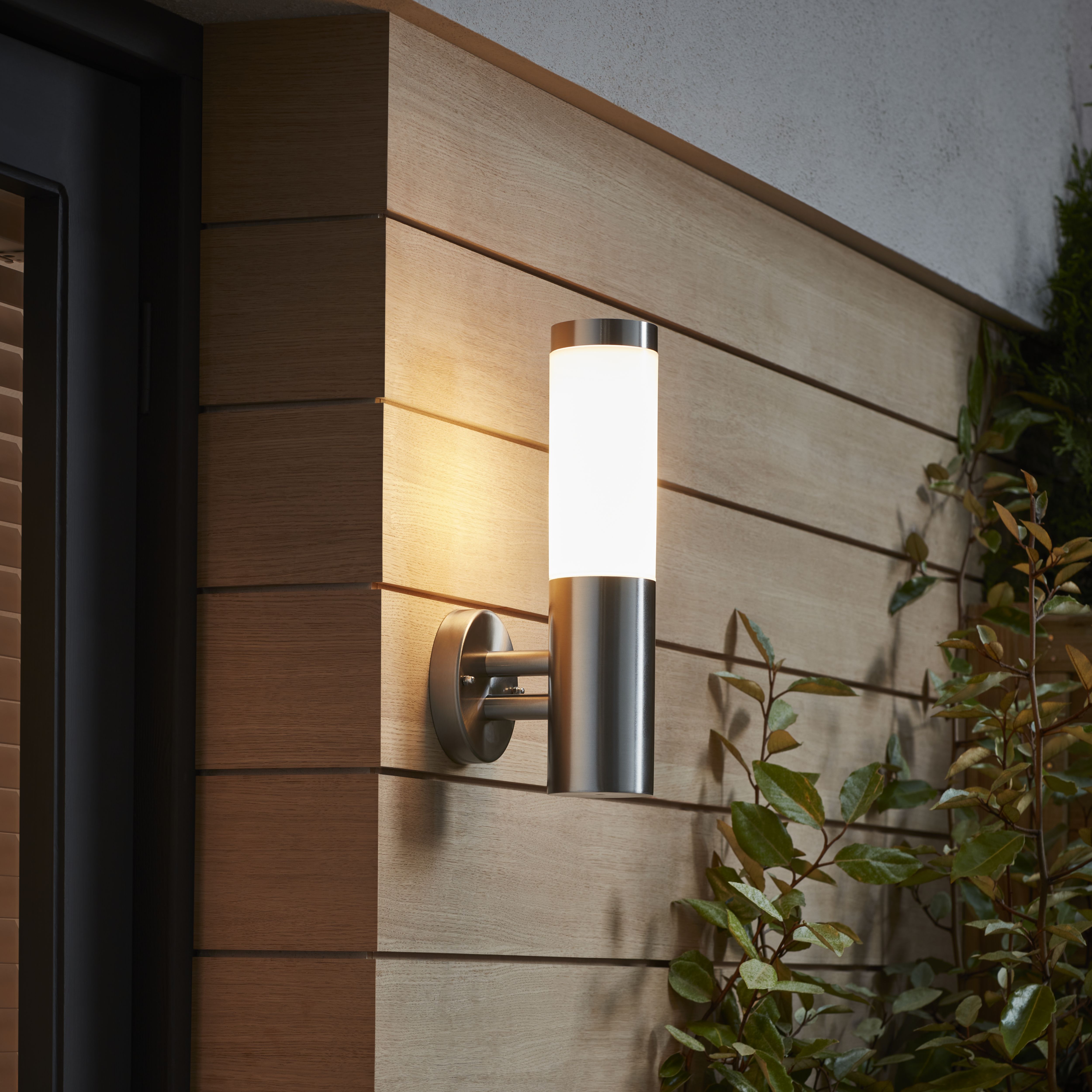 Blooma Hollis Silver effect Mains powered Halogen Outdoor Wall light