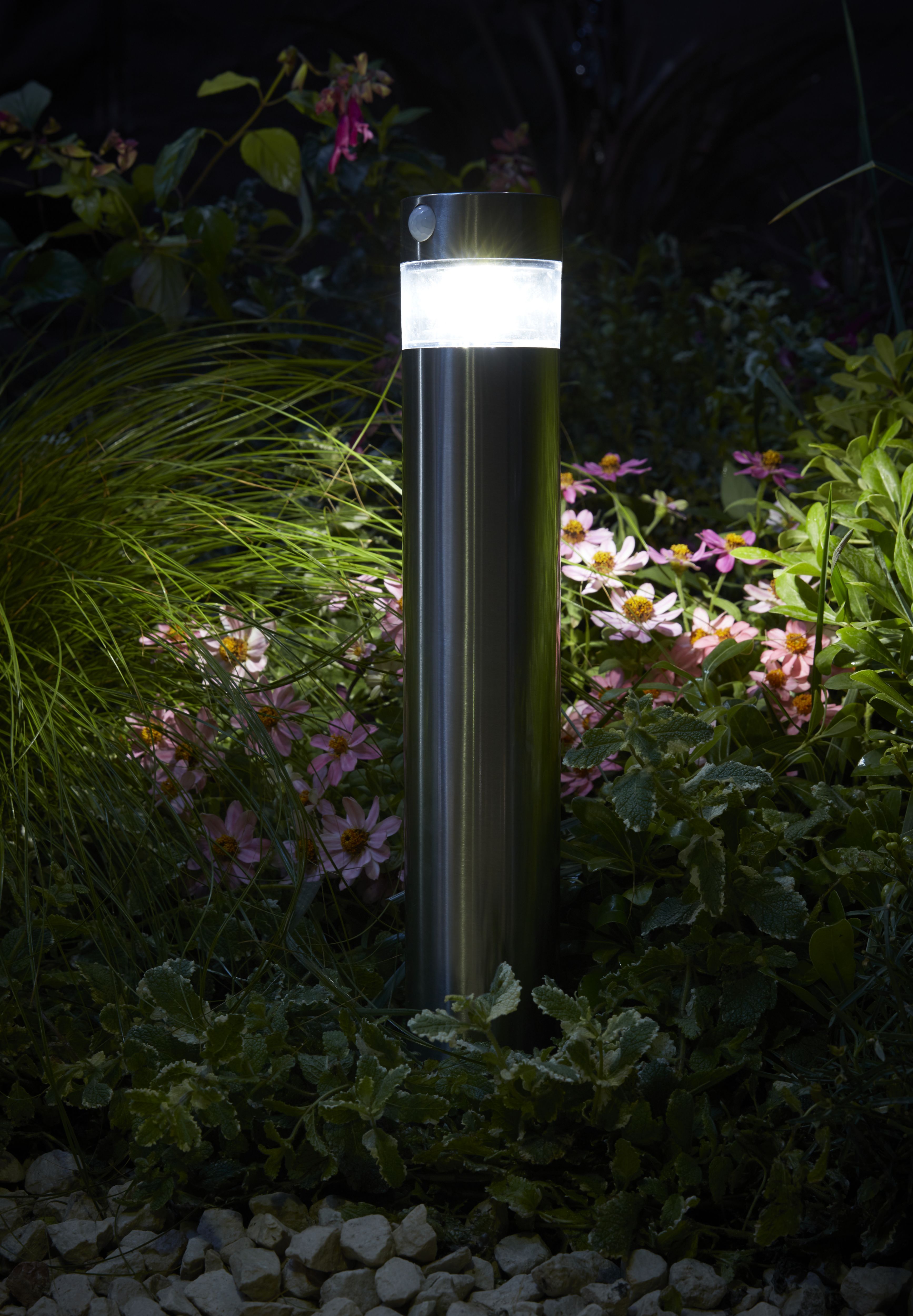 Blooma Kiana Silver effect Solar-powered LED Outdoor Post light