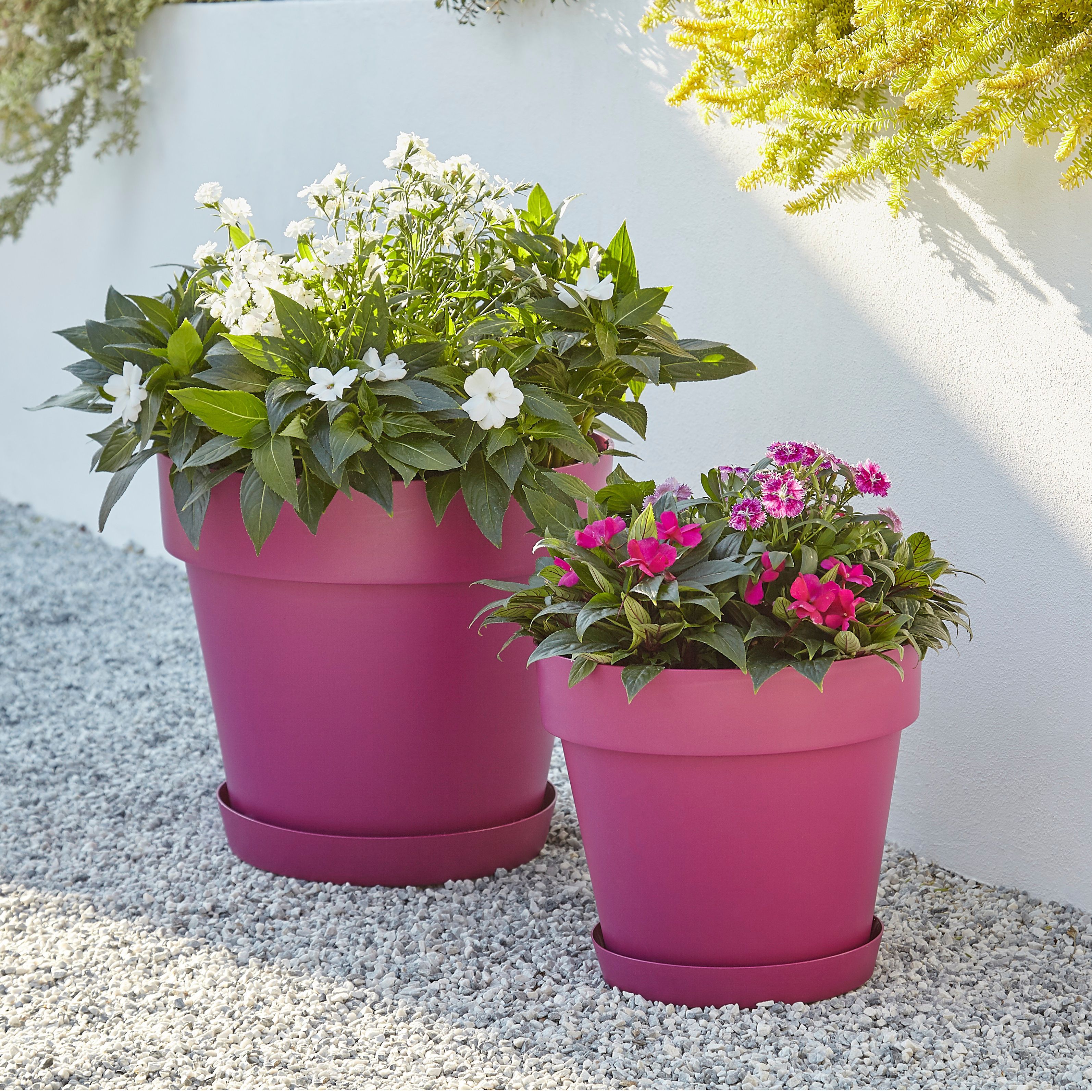 Blooma Nurgul Pink Plastic Plant pot (Dia) 30cm, (H)26.6cm, 14L