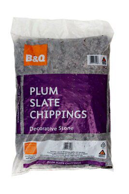 Blooma Plum 10 30mm Slate Decorative chippings Large Bag 0.3m