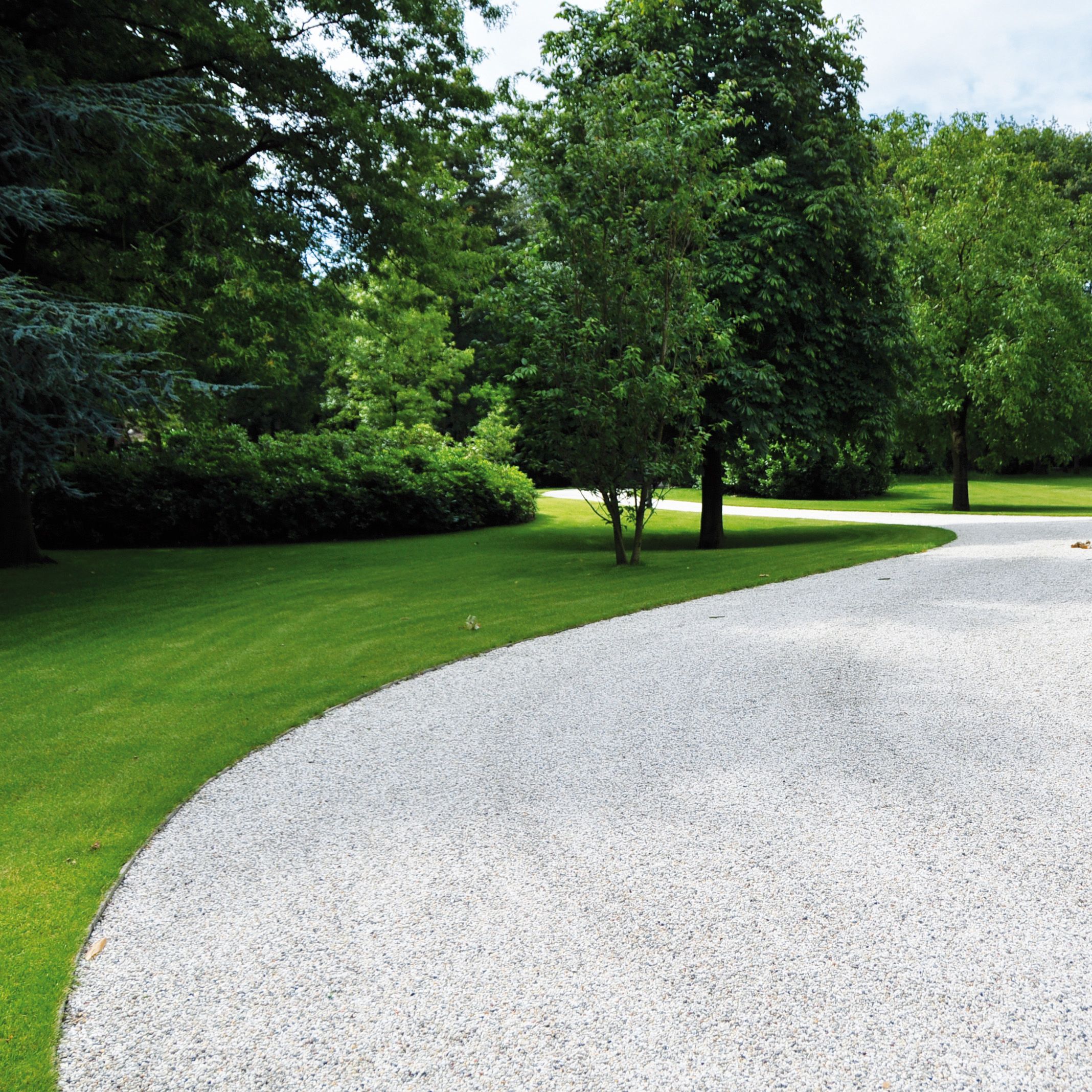Blooma White Driveway Gravel stabilisation tile (L)1180mm (W)764mm (T)32mm