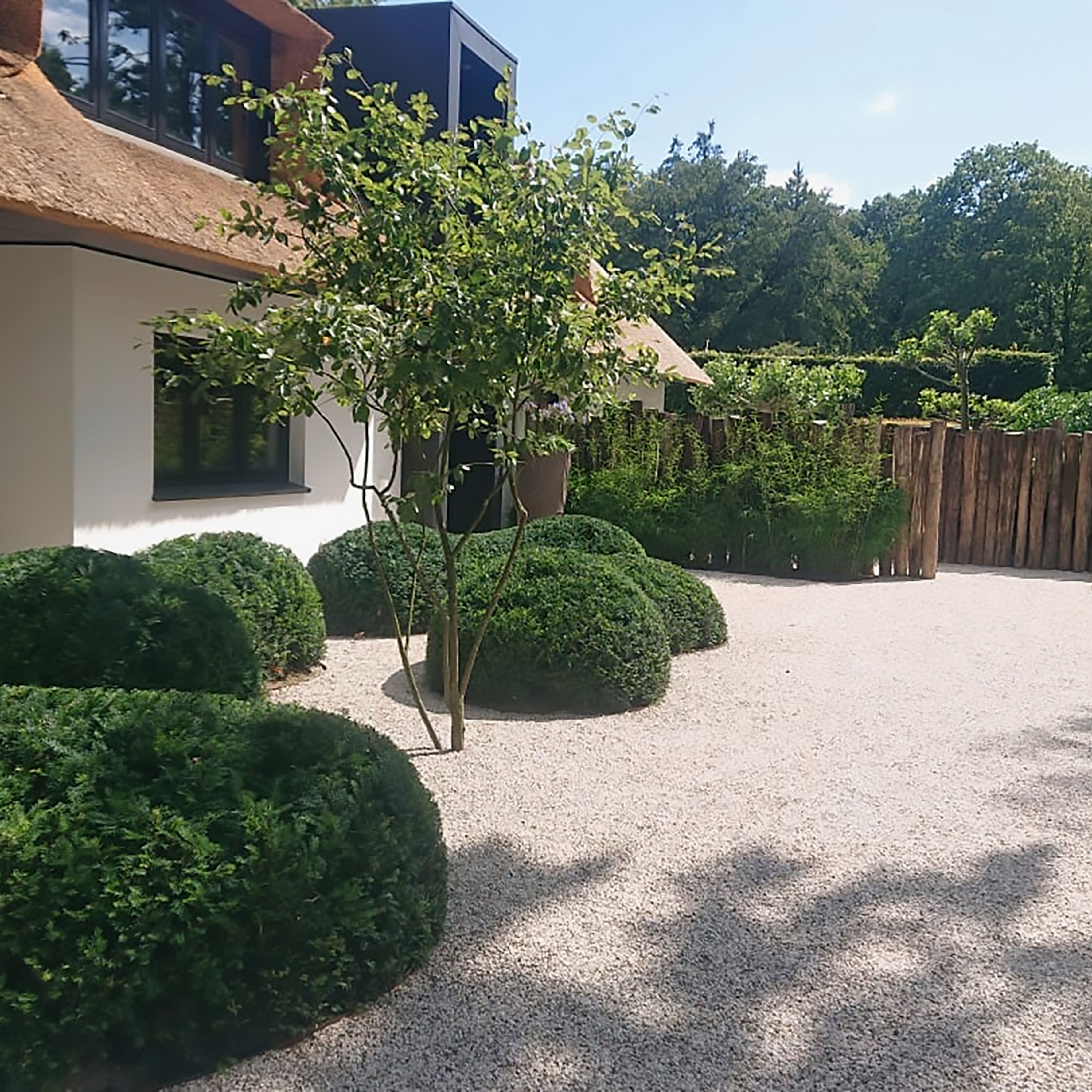 Blooma White Driveway Gravel stabilisation tile (L)1180mm (W)764mm (T)32mm