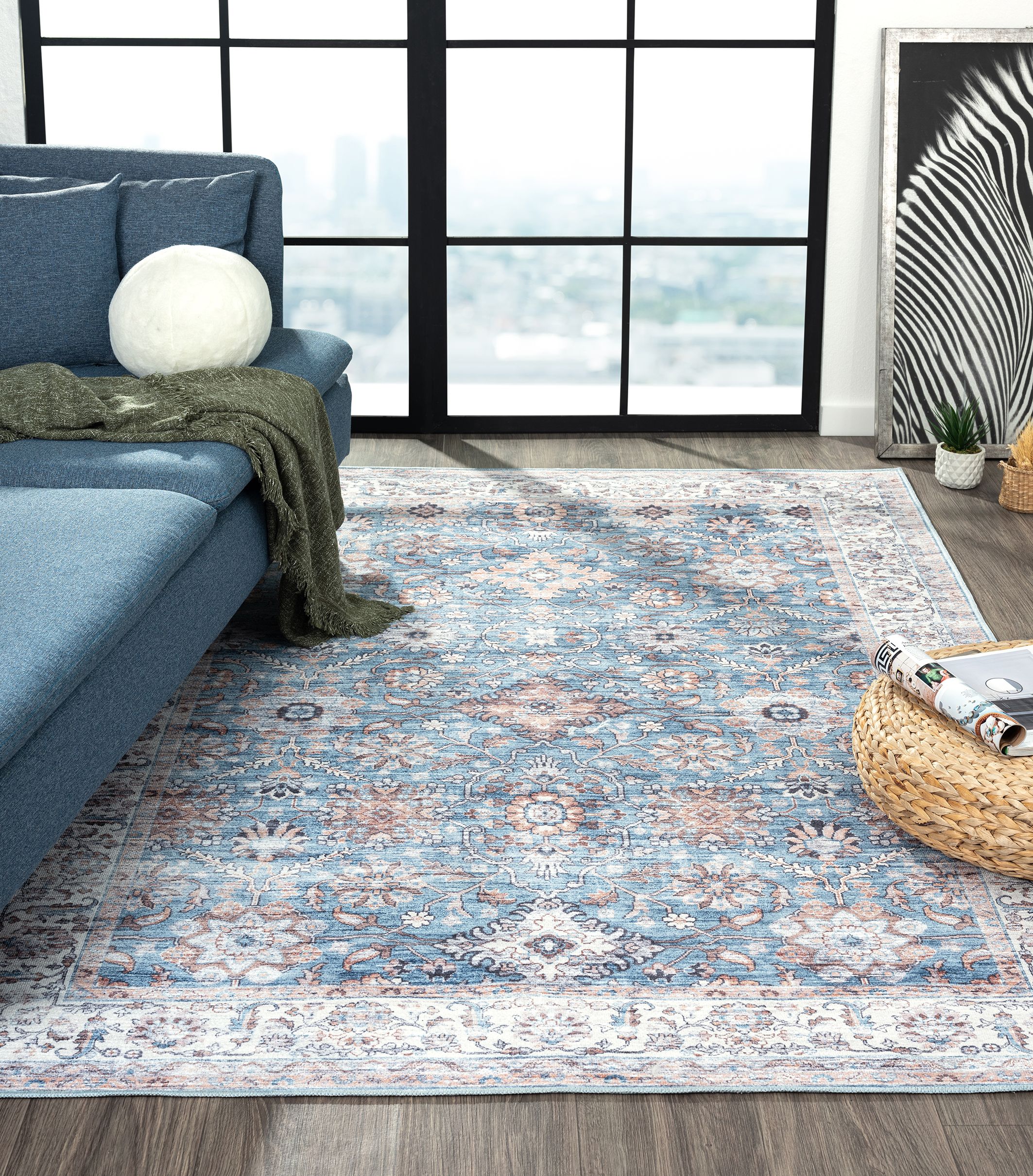 Blue Traditional Medium Rug, (L)170cm x (W)120cm