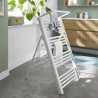 Blyss flat discount ladder towel warmer