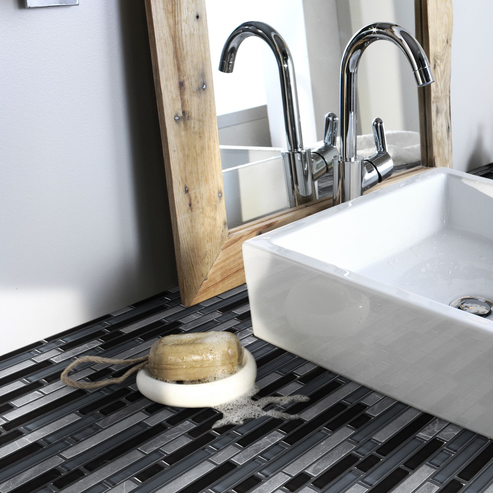 Bolognai Black & blue Gloss Glass effect Glass & marble Mosaic tile - 5