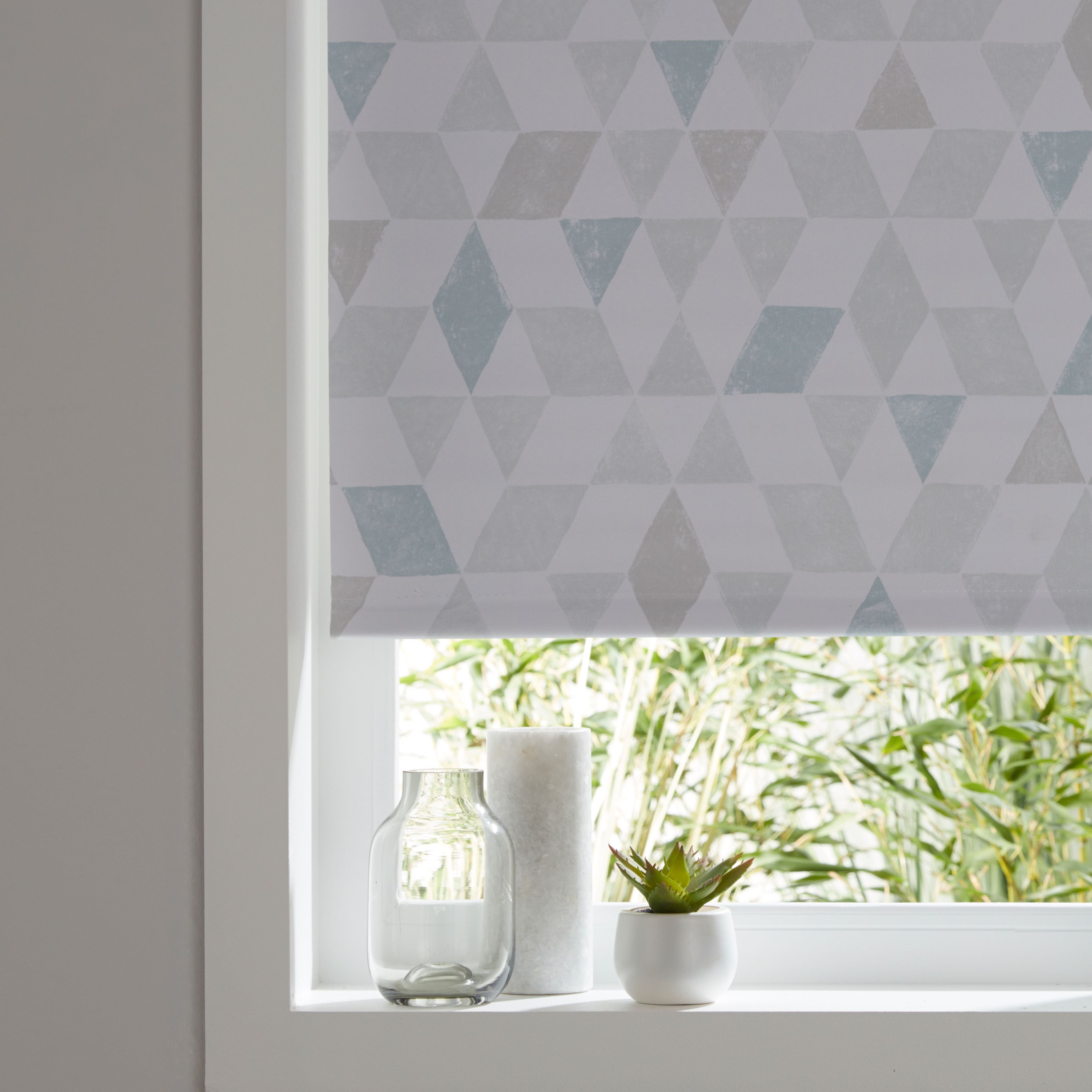 Boreas Corded Blue & white Triangle Blackout Roller Blind (W)160cm (L