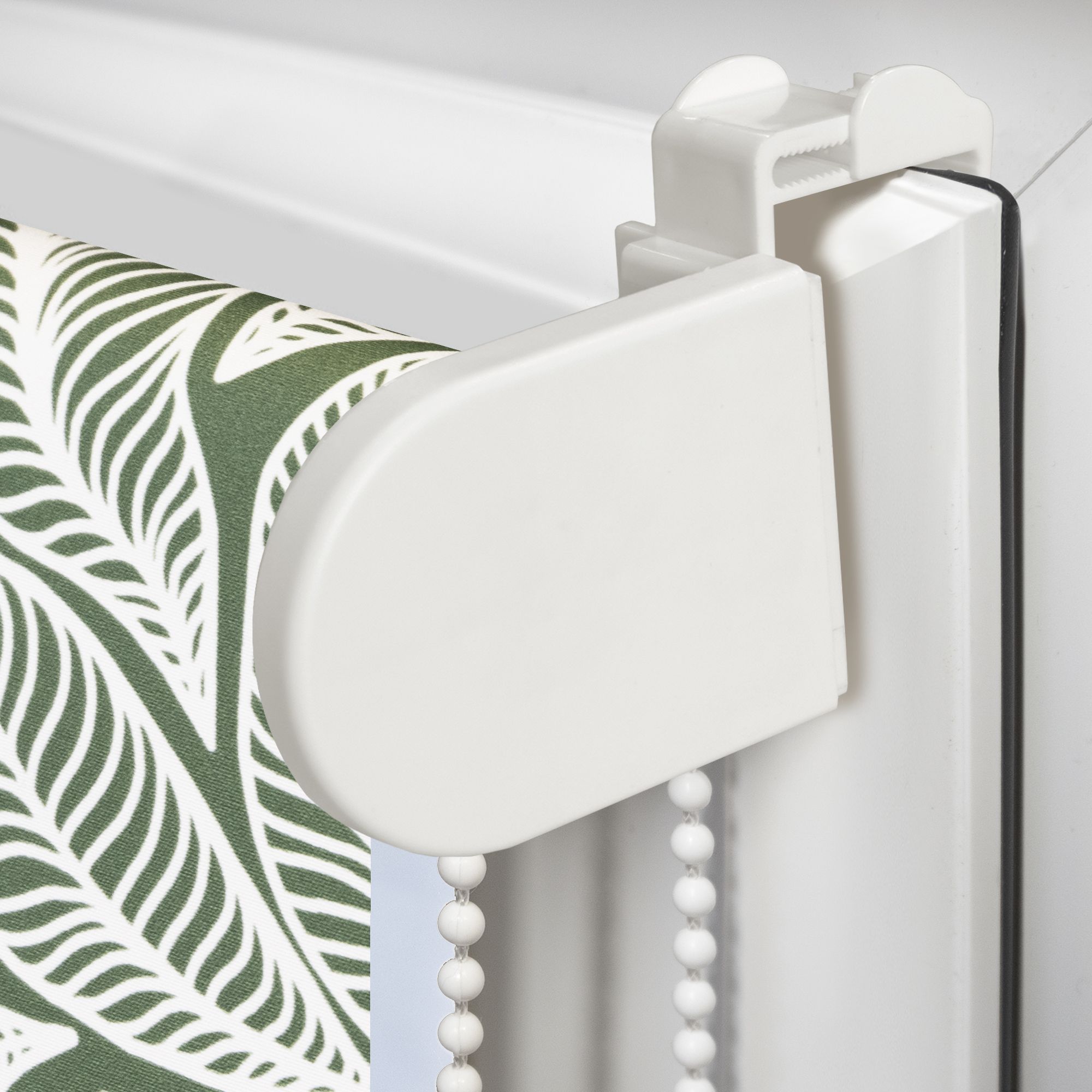 Boreas Corded Light green Leaves Blackout Roller Blind (W)90cm (L)180cm - 10