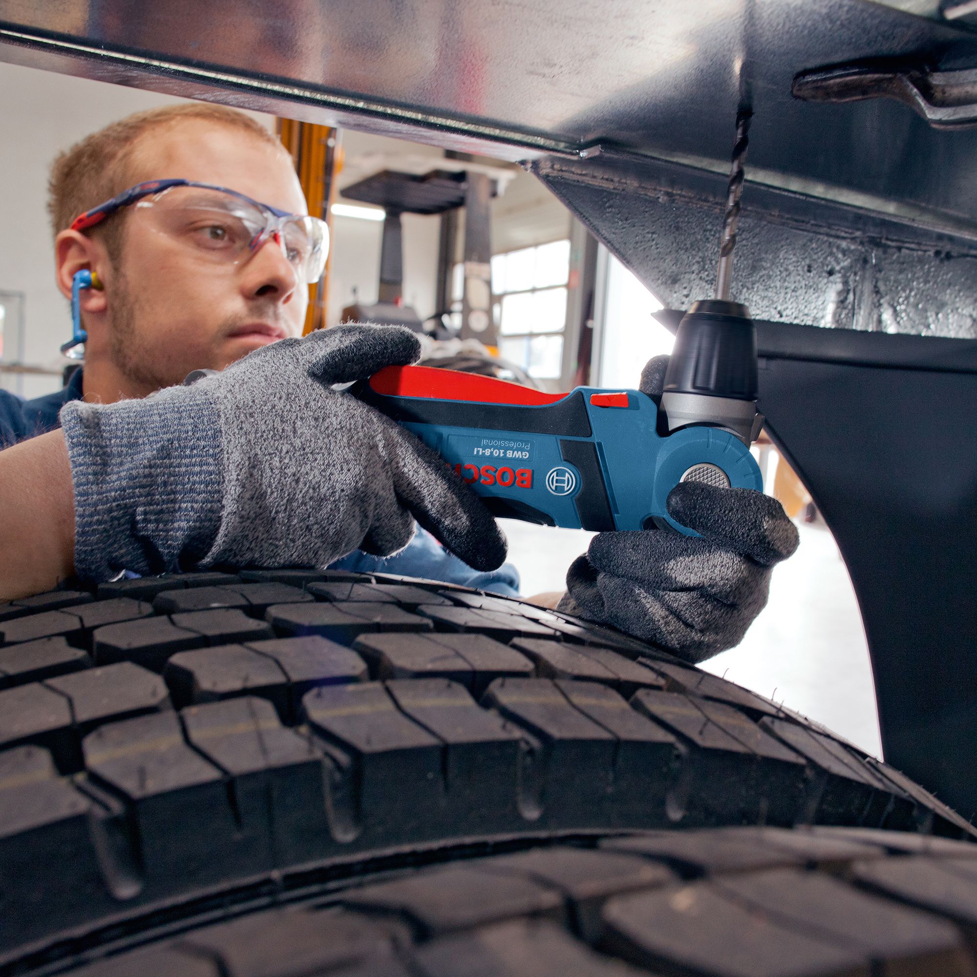 Bosch cordless angle drill hot sale