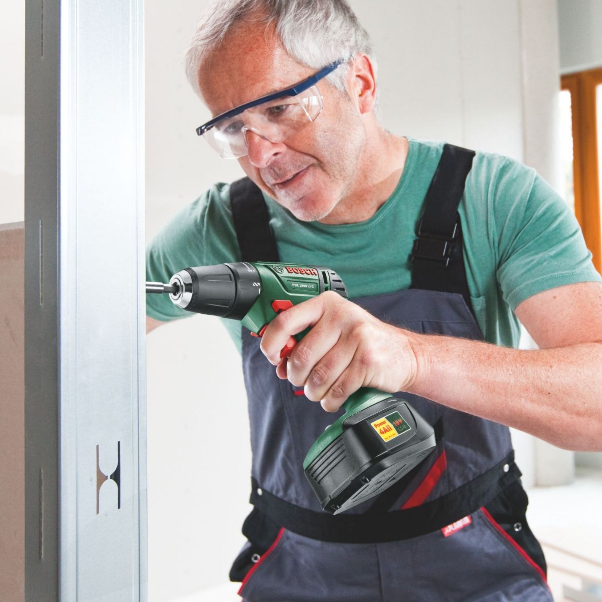 Bosch 18V Li-ion Cordless Drill driver (1 x 1.5Ah) - PSR 1800 LI-2