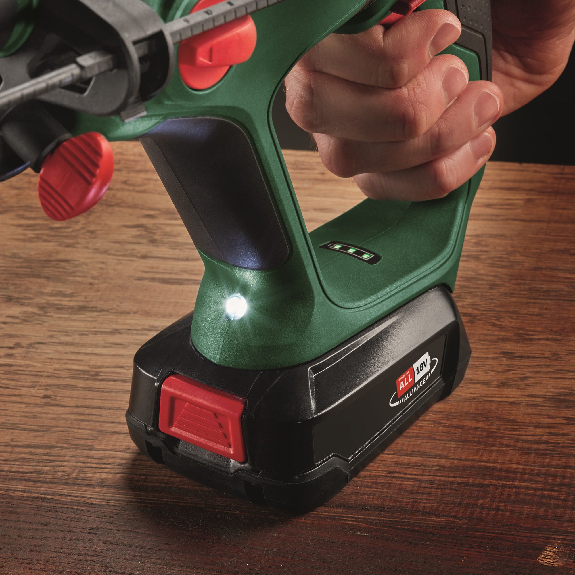 Bosch 18V Li-ion Cordless Hammer drill (1 x 2.5Ah)