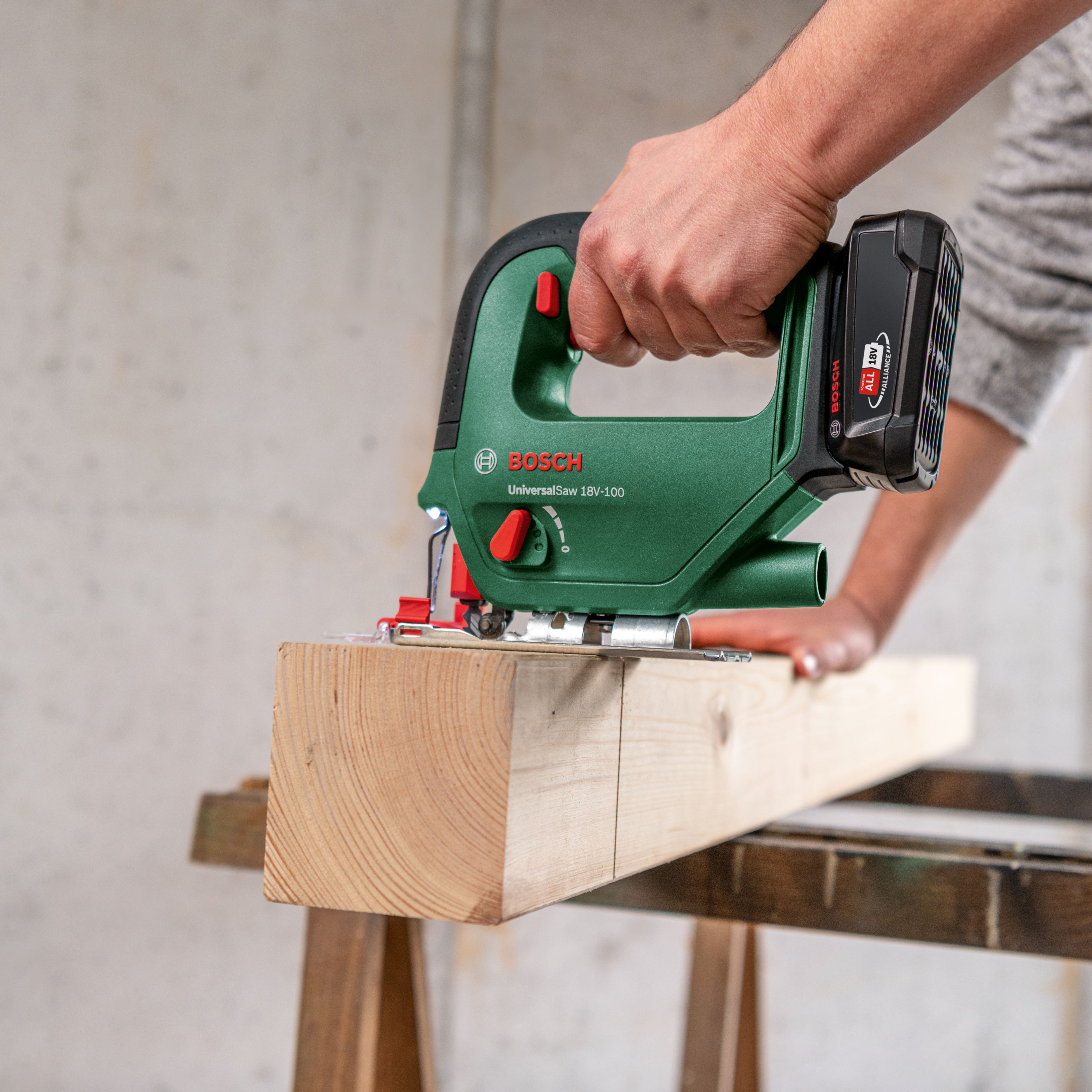 Bosch 18V Cordless Pendulum (4 stage) Jigsaw - 12