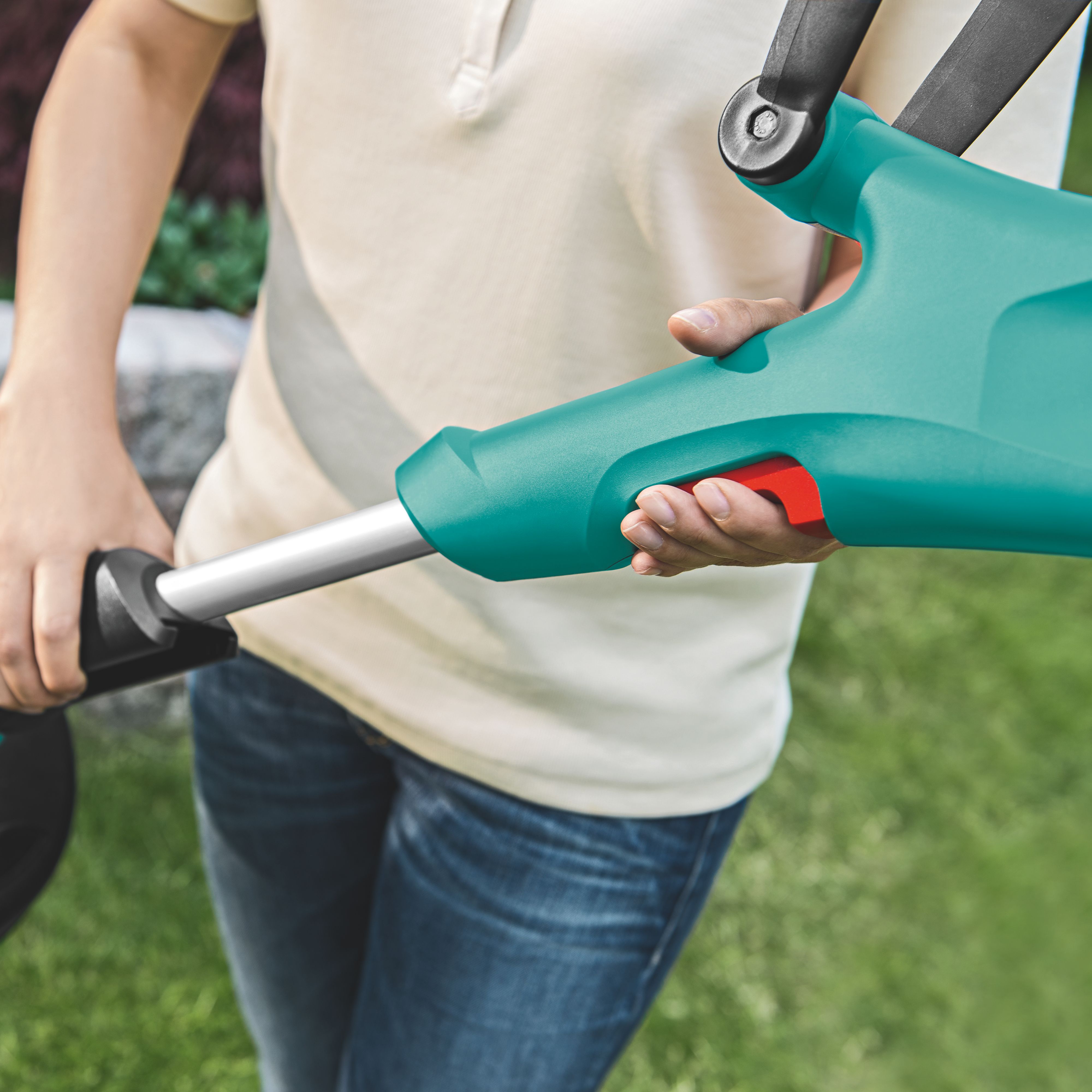 Bosch 480W Corded Grass trimmer - ART 30