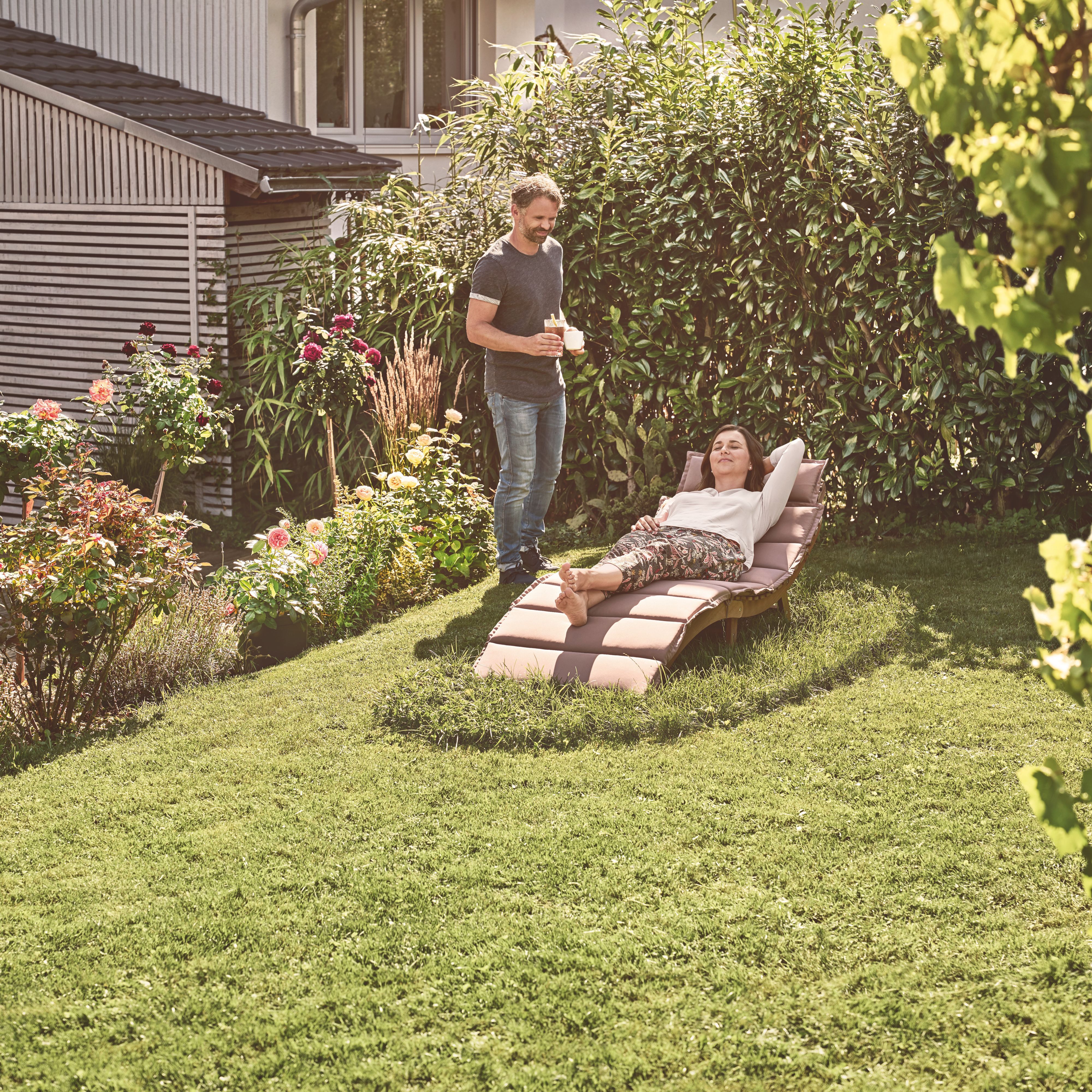 Bosch Advanced 670 Corded Lawnmower