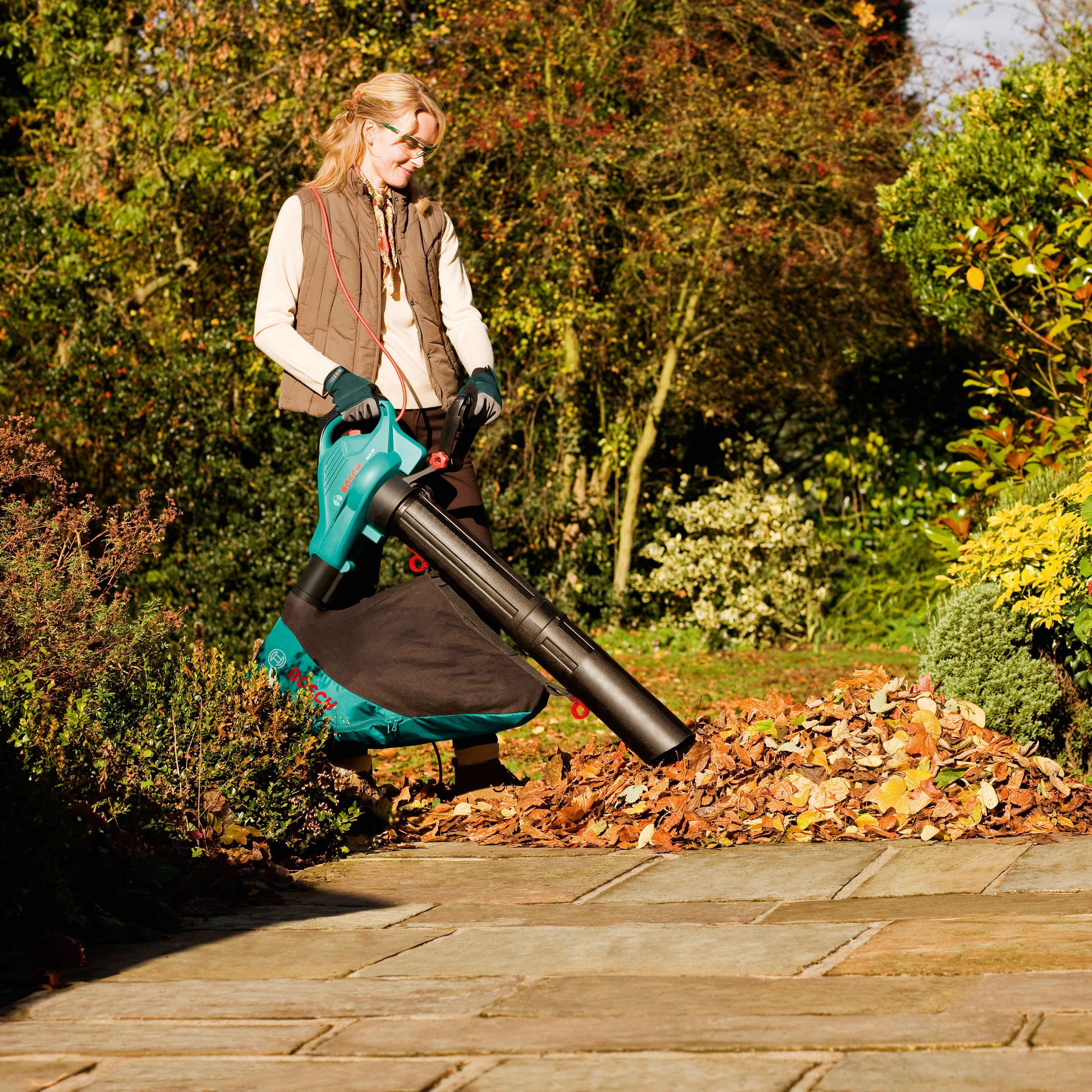 Bosch als 30 corded 3000w garden blower vacuum discount
