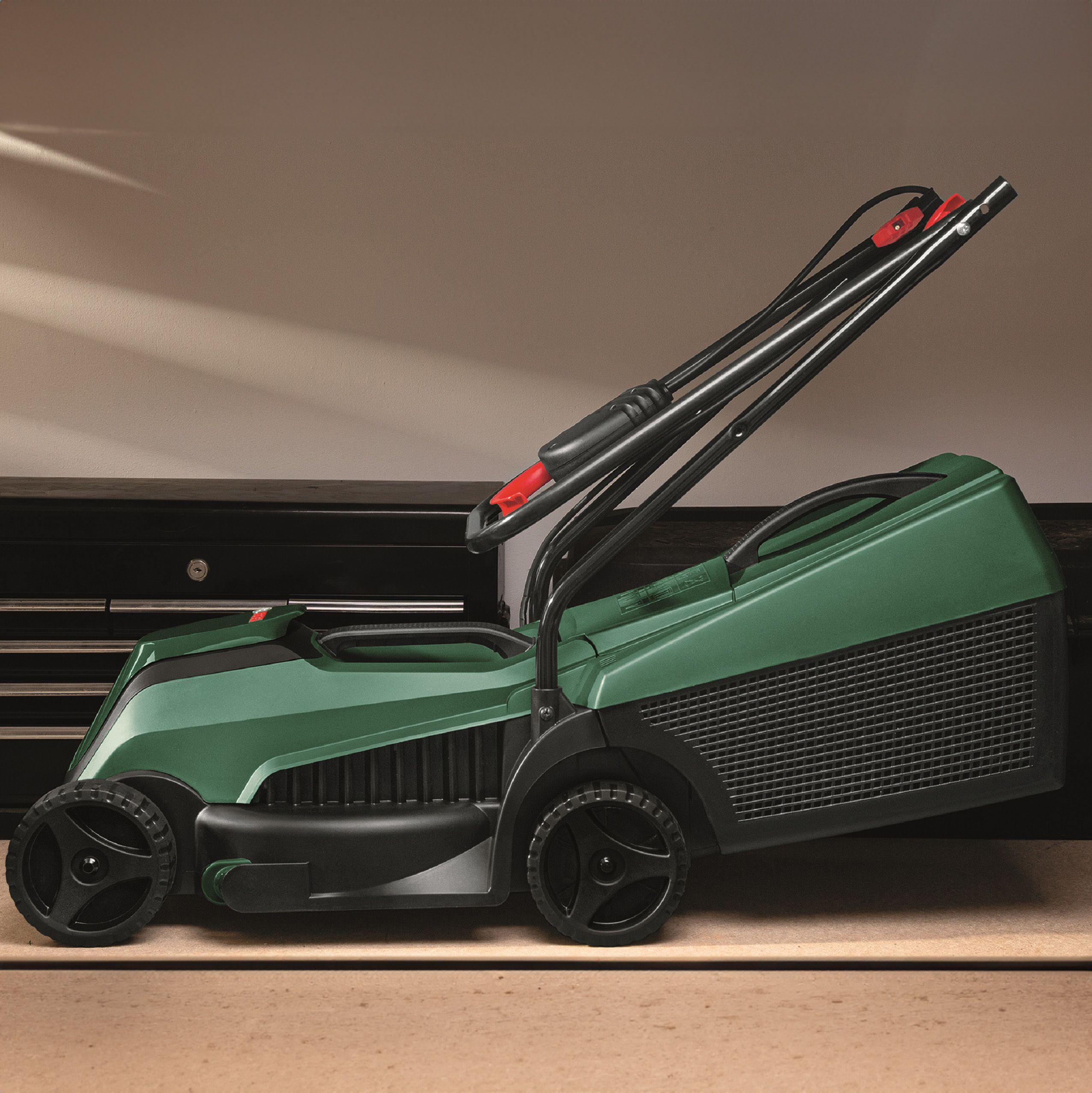 Bosch Cordless Lawnmower Easy Mower 18 32 200 Bare DIY at B Q