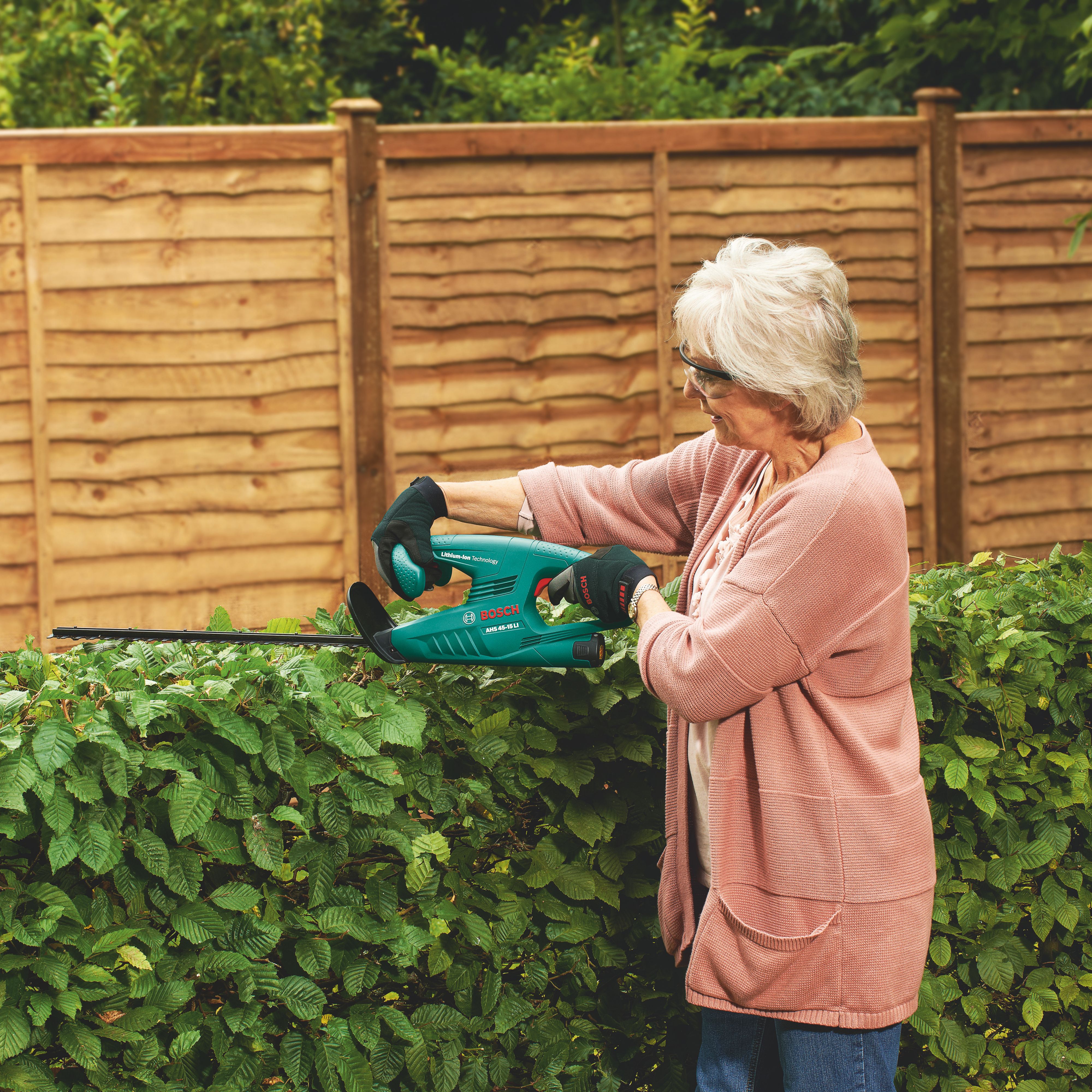 Bosch Easyhedgecut 12 45 12V Cordless 450mm Hedge trimmer