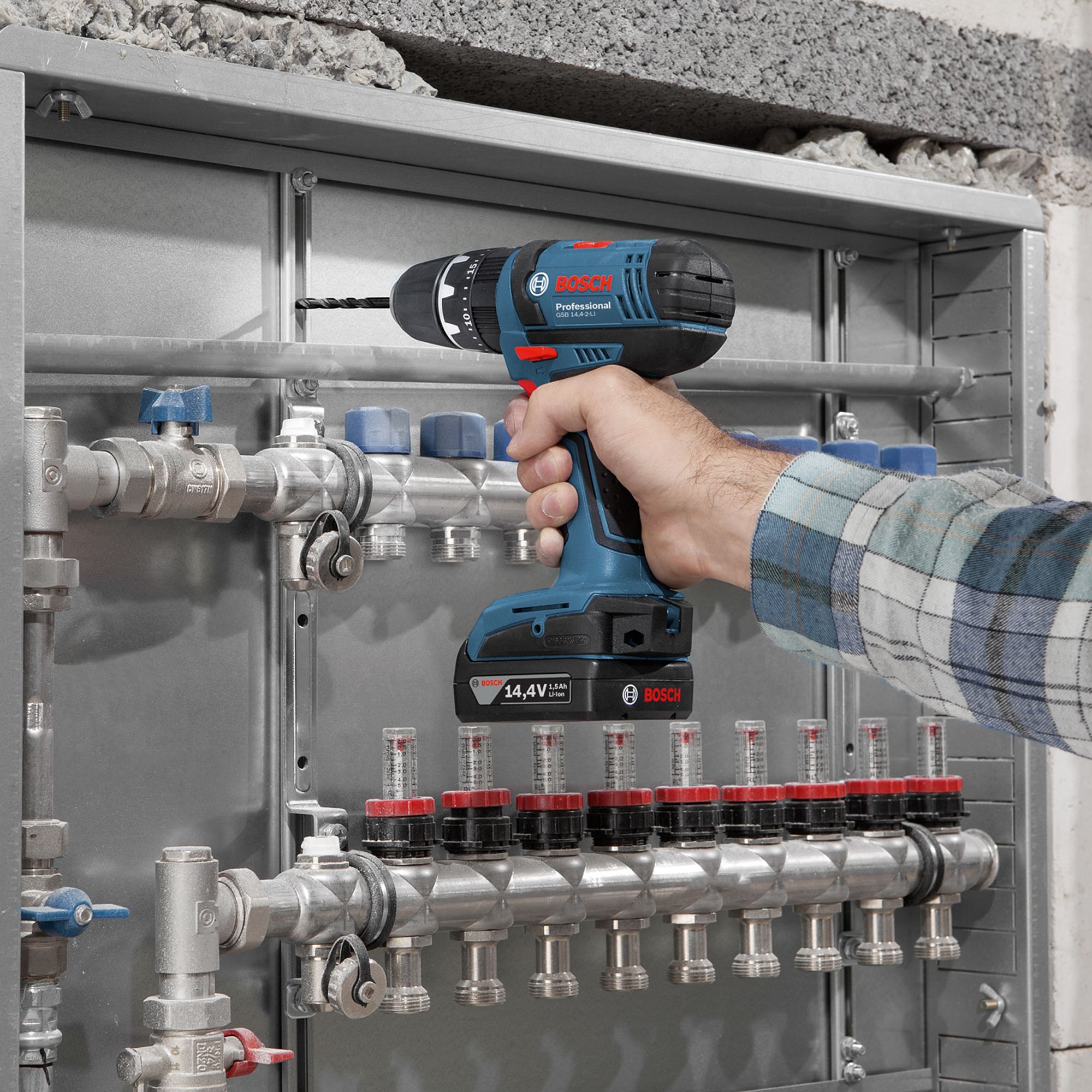 Bosch Light 14.4V Li-ion Brushed Cordless Combi drill (2 x 1.5Ah) - GSB14,4-2LI
