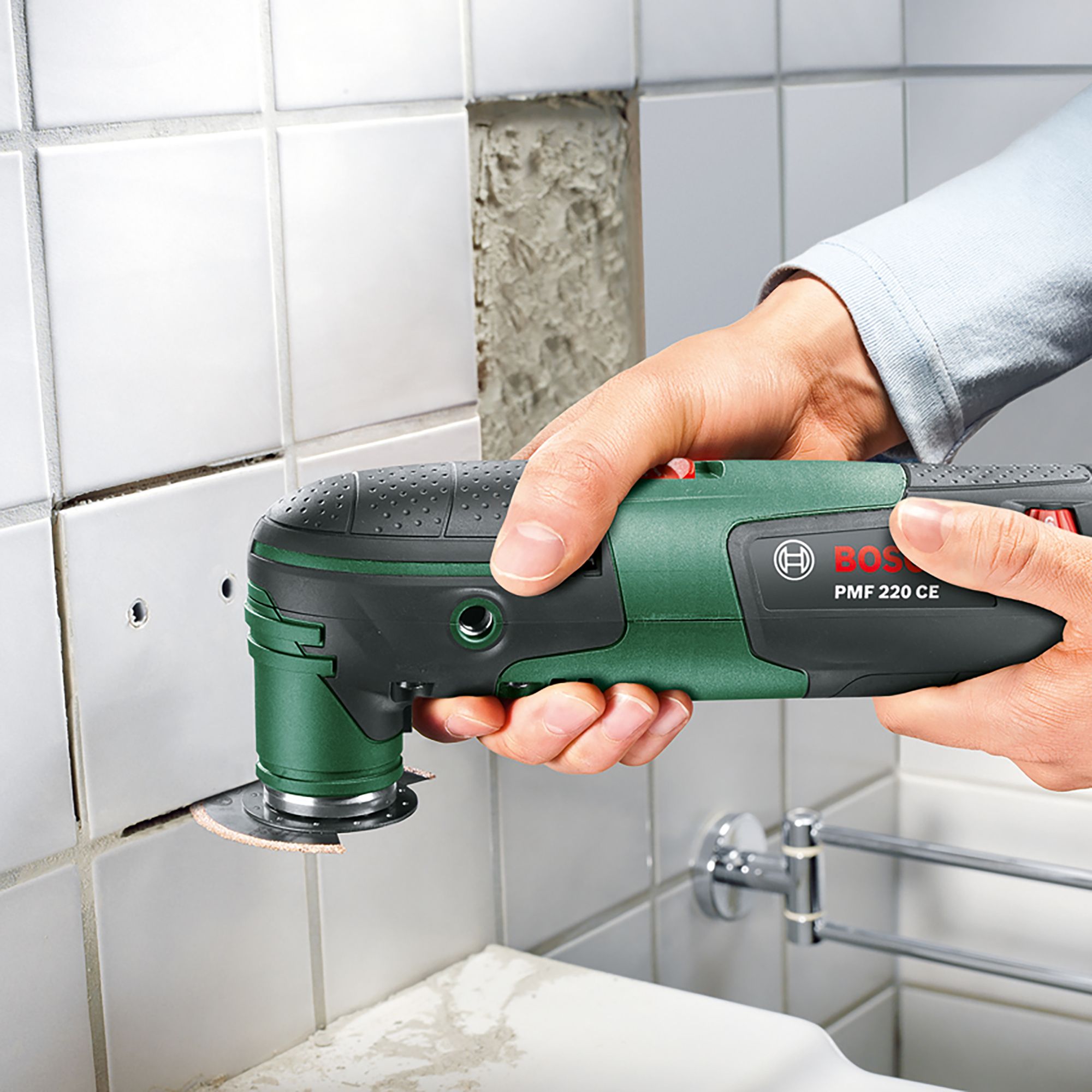 Bosch Mains fed 220W Corded Multi tool PMF 220 CE