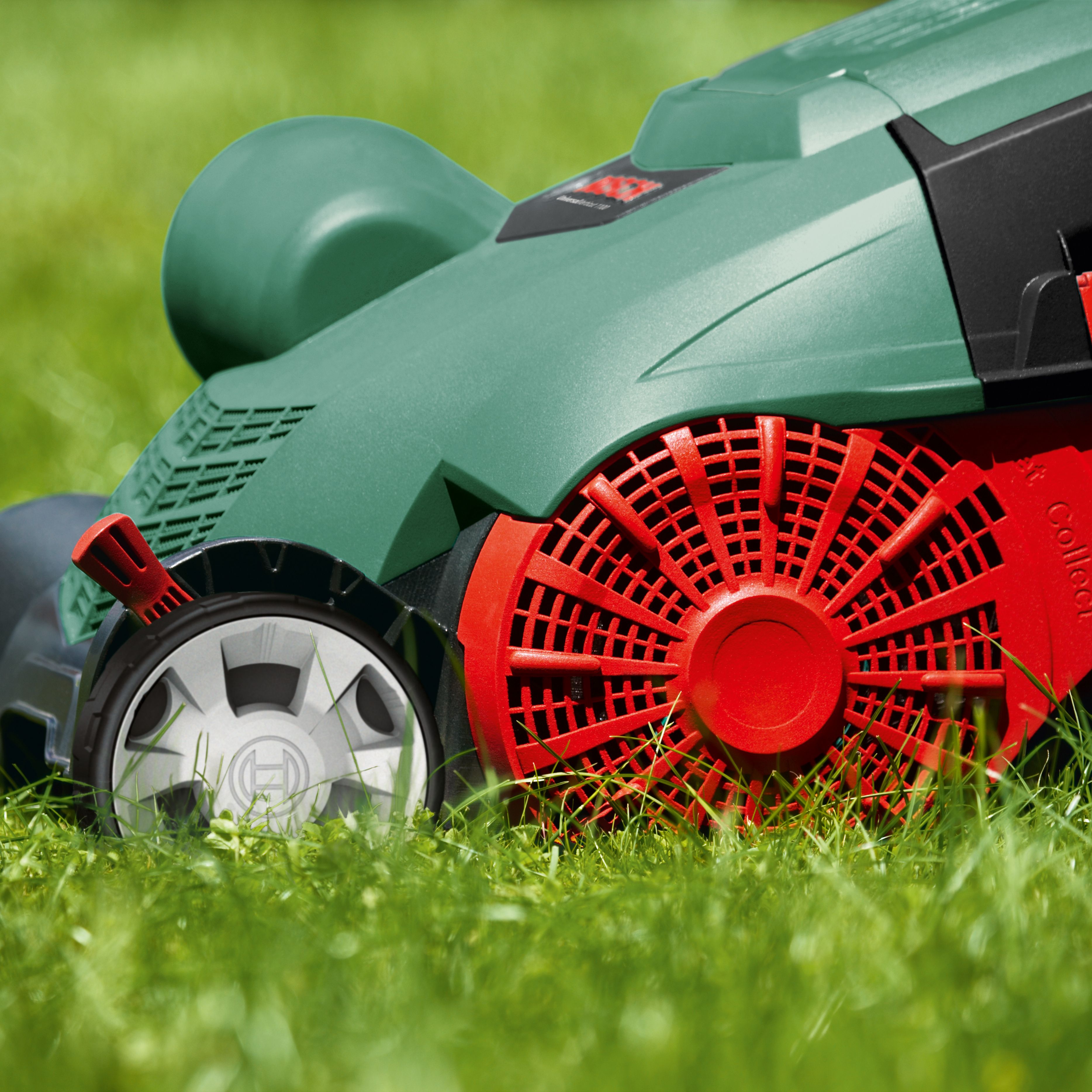 Bosch Power for all UniversalVerticut 1100 1100W 320mm Corded Raker ...