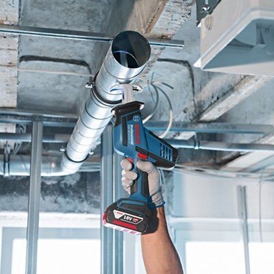 Bosch Professional 18V Coolpack Cordless Reciprocating saw (Bare Tool) - GSA 18 V-Li C - BARE