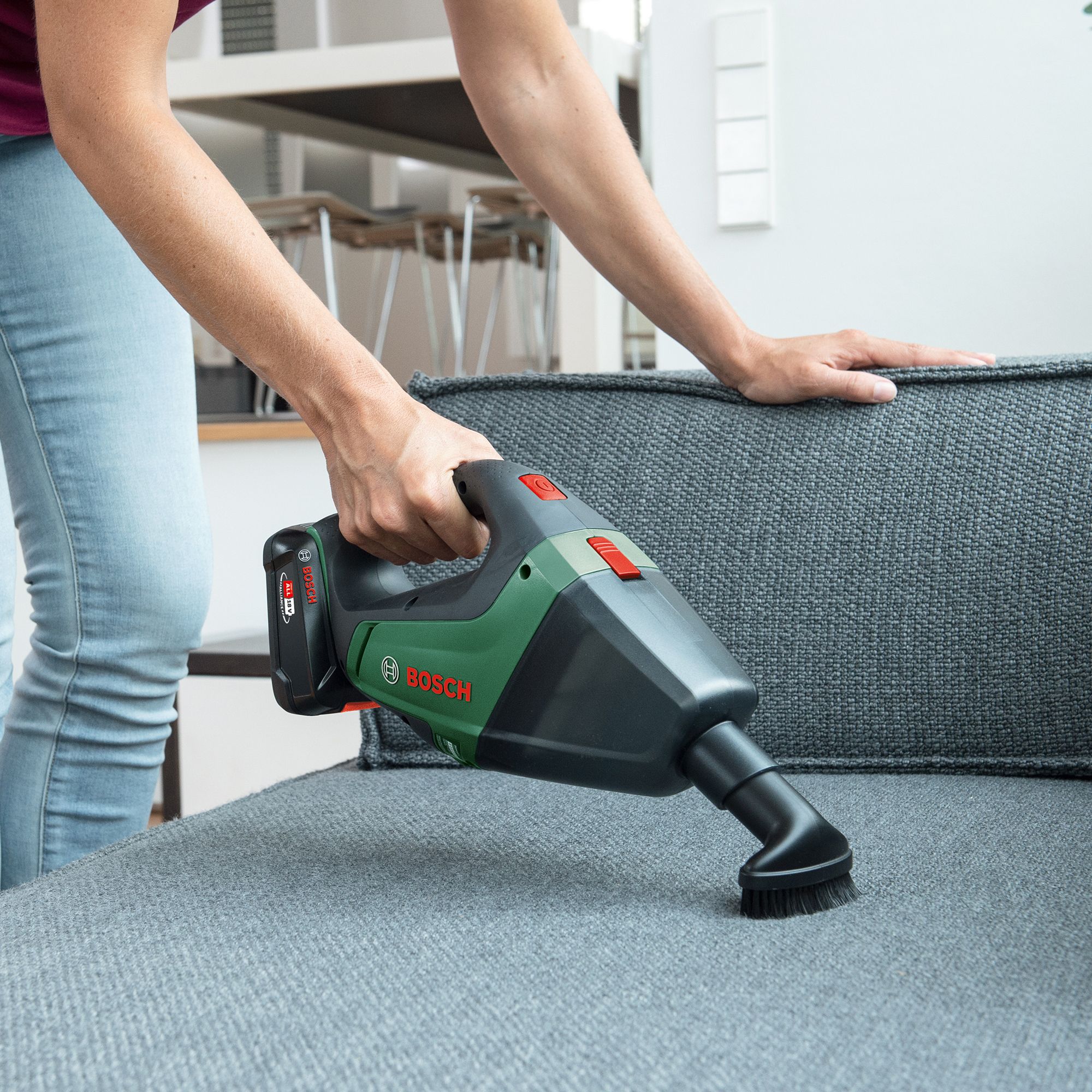 Bosch universal vac 18 sale