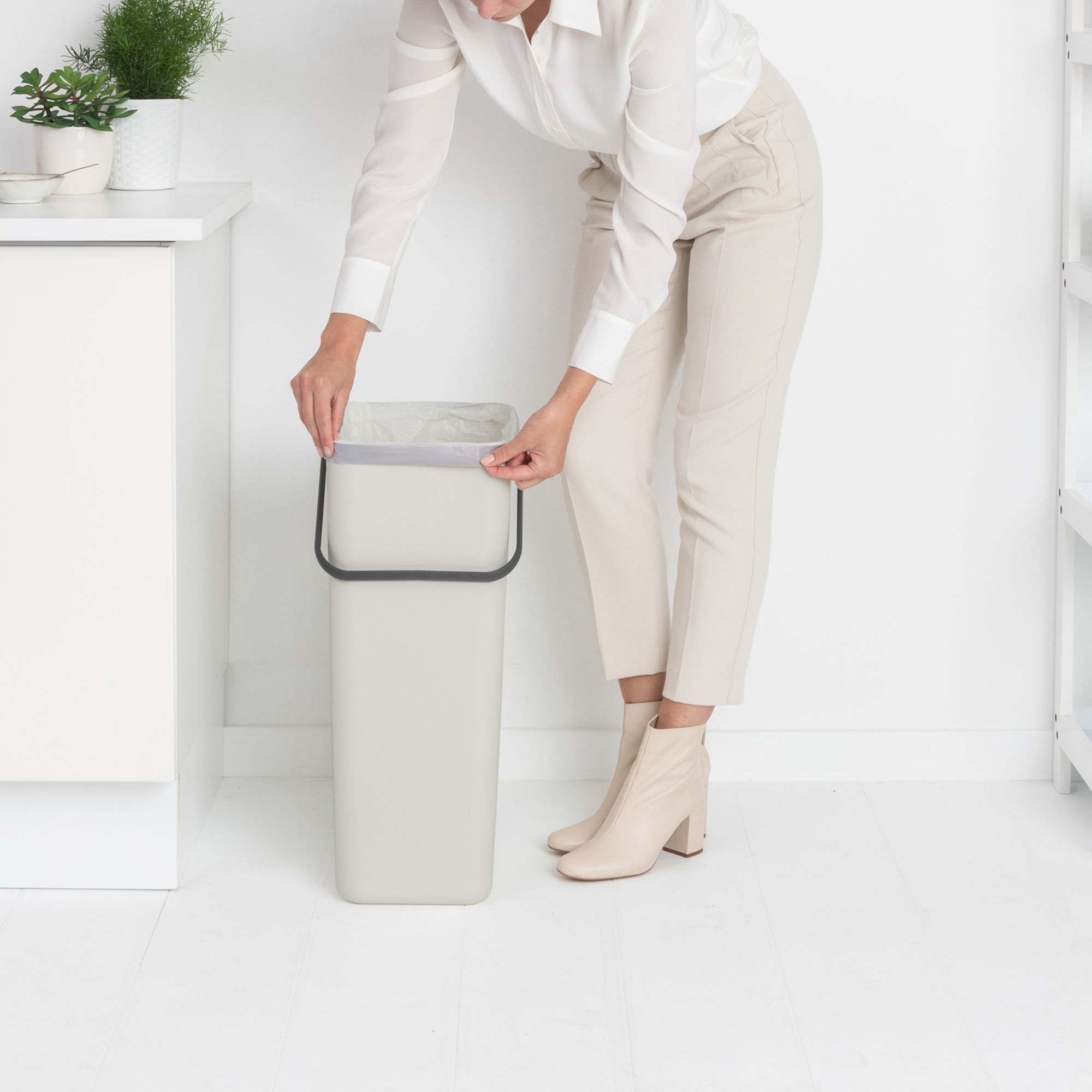 Brabantia Sort & Go Hinged Tall Light Grey Plastic Recycling bin - 40L Freestanding