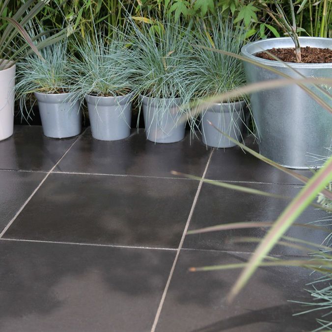 Bradstone Arnhem Anthracite Reconstituted stone Paving slab, 0.2m² (L)450mm (W)450mm