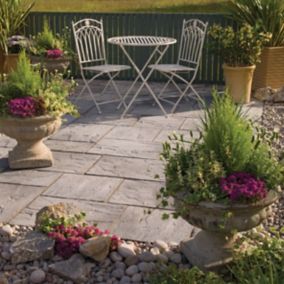 Bradstone Ashbourne Weathered grey Reconstituted stone Paving set, 9.72m² (L)3150mm (W)1800mm Pack of 48