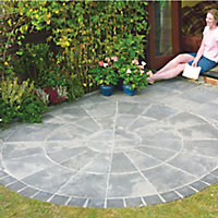 Bradstone Old riven Autumn silver Reconstituted stone Paving set, 4.52m² Pack of 34