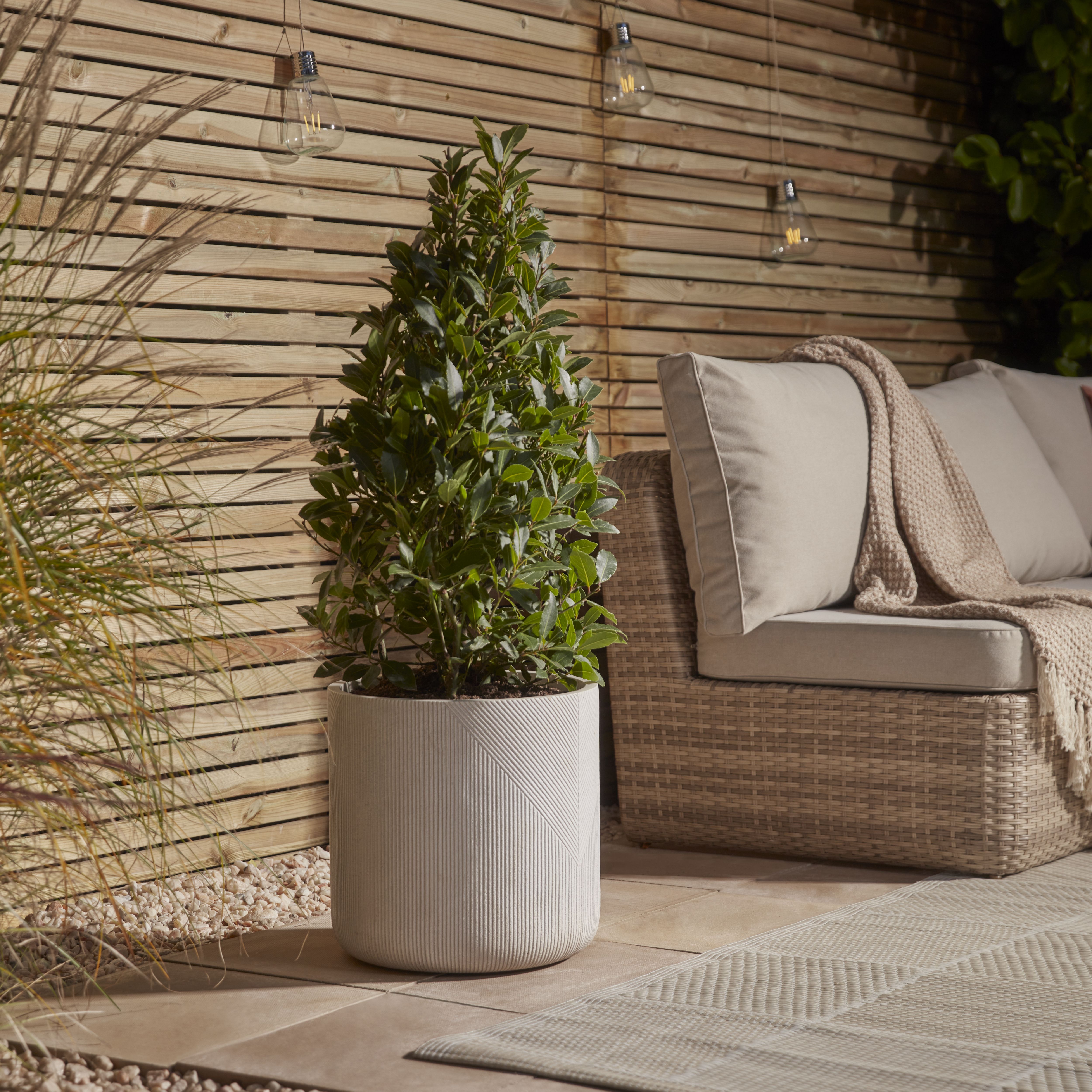 Bradstone Peak Natural Reconstituted stone Paving slab, 0.16m² (L)400mm (W)400mm