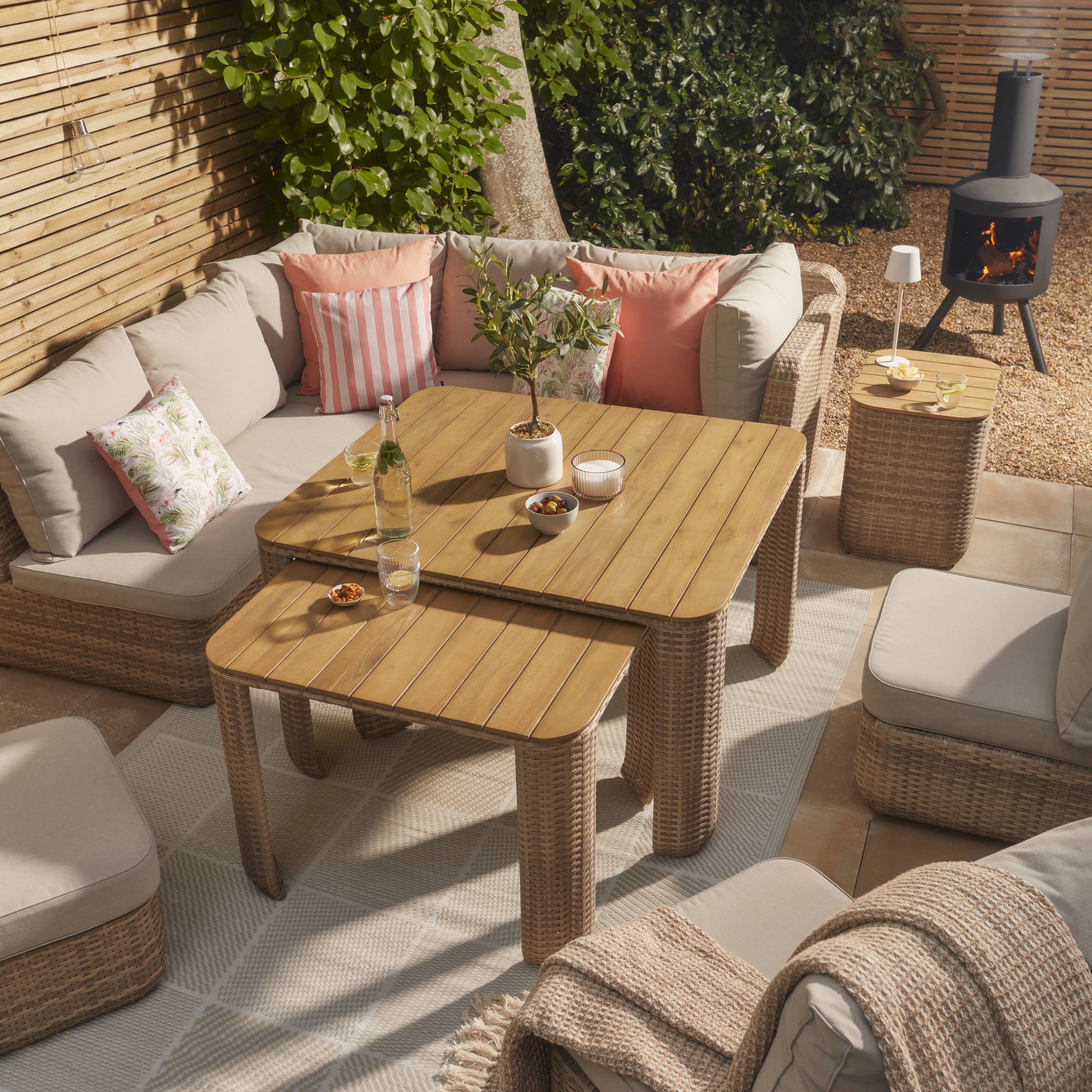 Bradstone Peak Natural Reconstituted stone Paving slab, 0.16m² (L)400mm (W)400mm