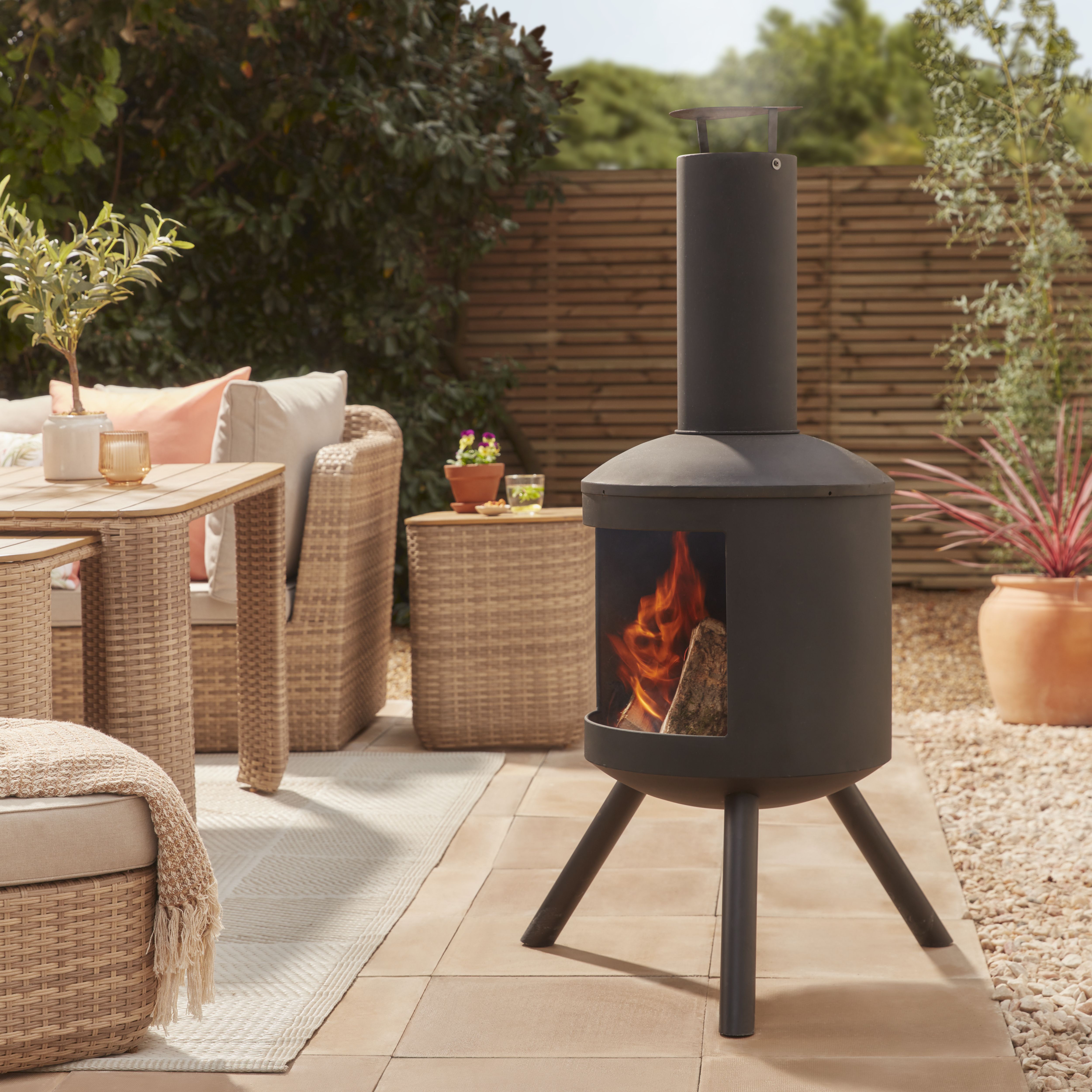 Bradstone Peak Natural Reconstituted stone Paving slab, 0.16m² (L)400mm (W)400mm