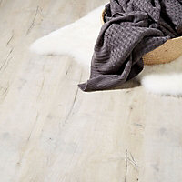 Brisbane Grey Oak effect Laminate Flooring