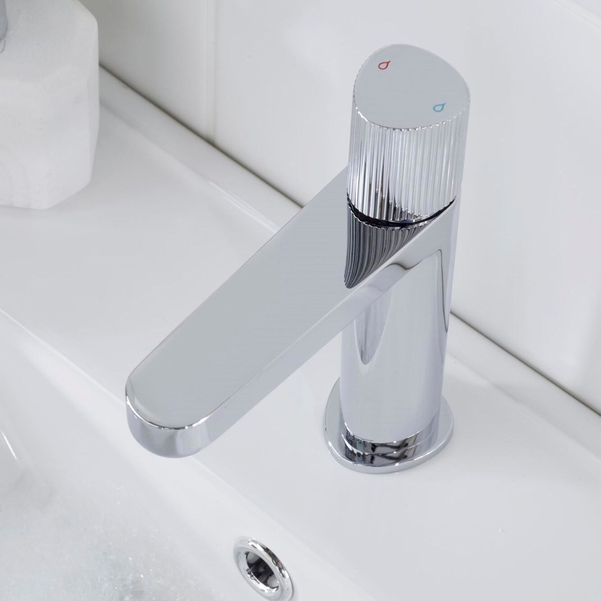 Bristan Liso Chrome effect Round Basin Mono mixer Tap
