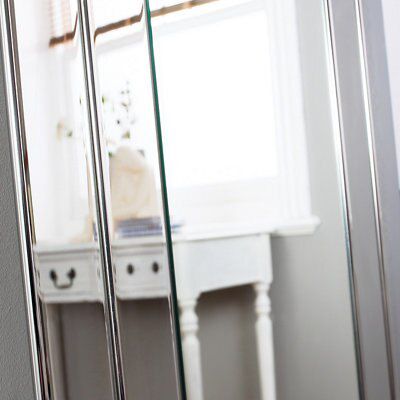 Bristan Radiator, (W)660mm x (H)1900mm