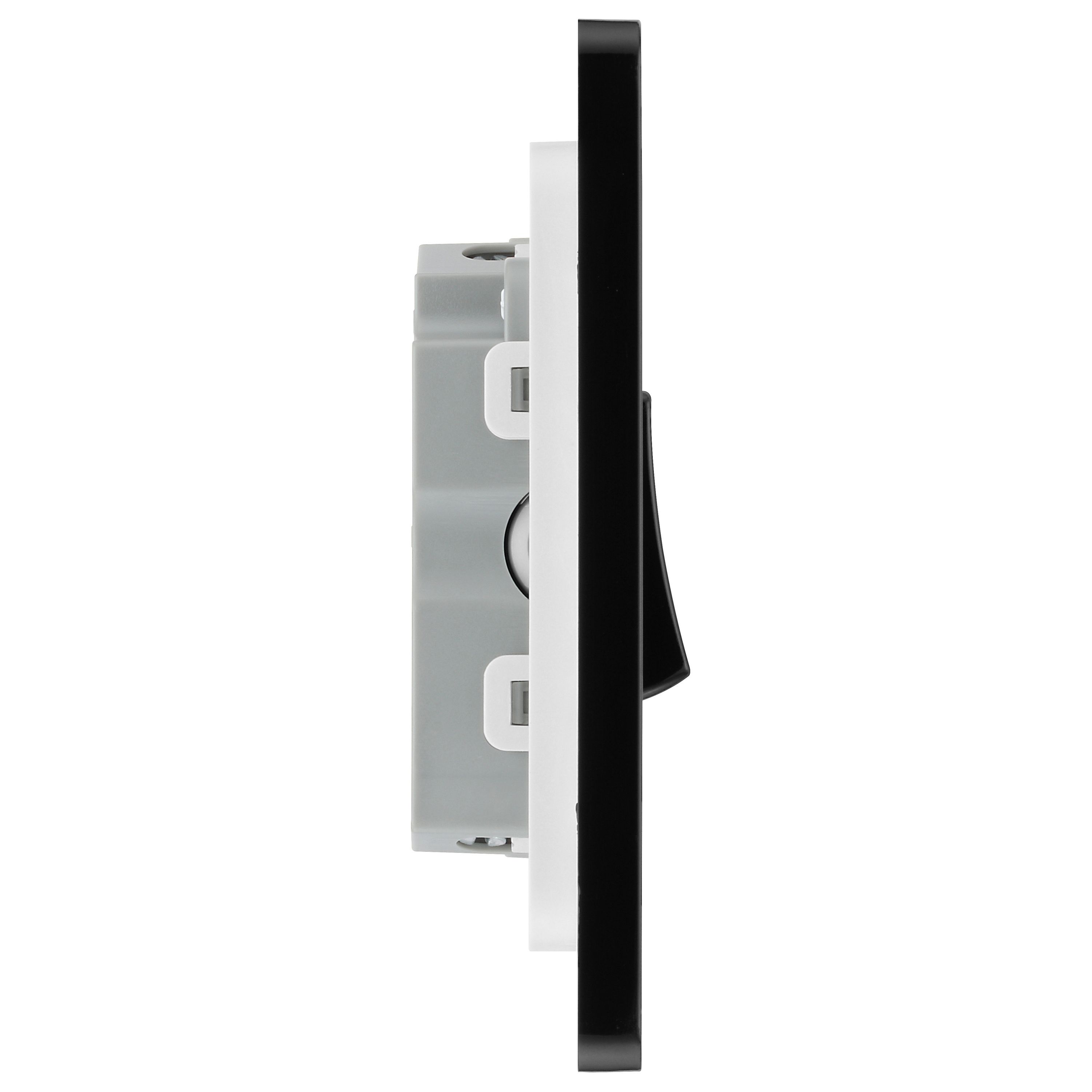 British General 20A 2 way 3 gang Triple light Screwless Switch Gloss Copper effect - 6