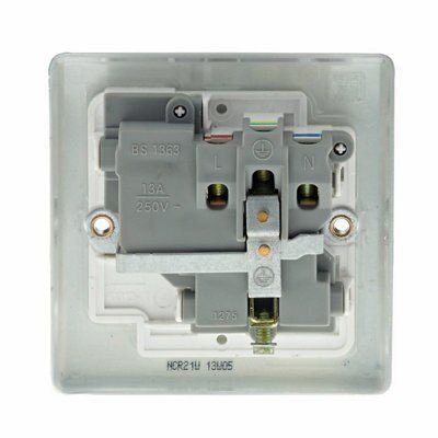 British General Cream 13A Switched Socket with White inserts