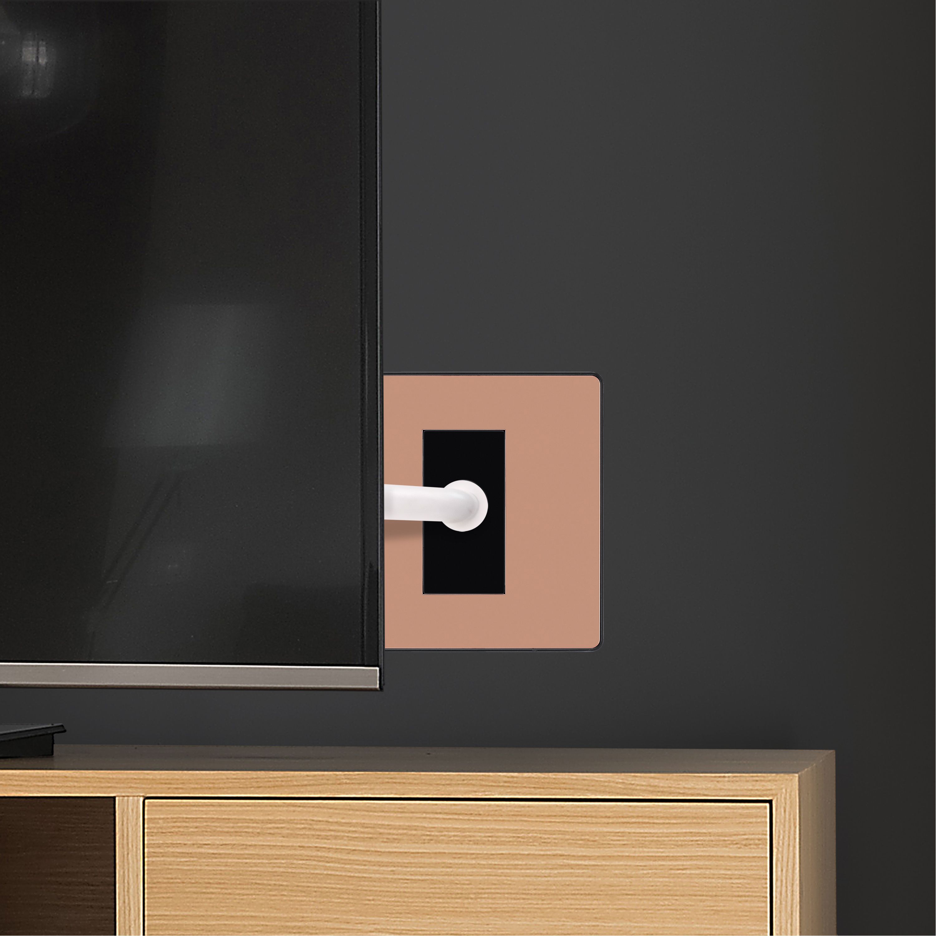 British General Single Screwless TV & radio socket Gloss Copper effect