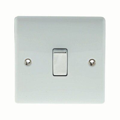 British General White 10A 2 way Switch