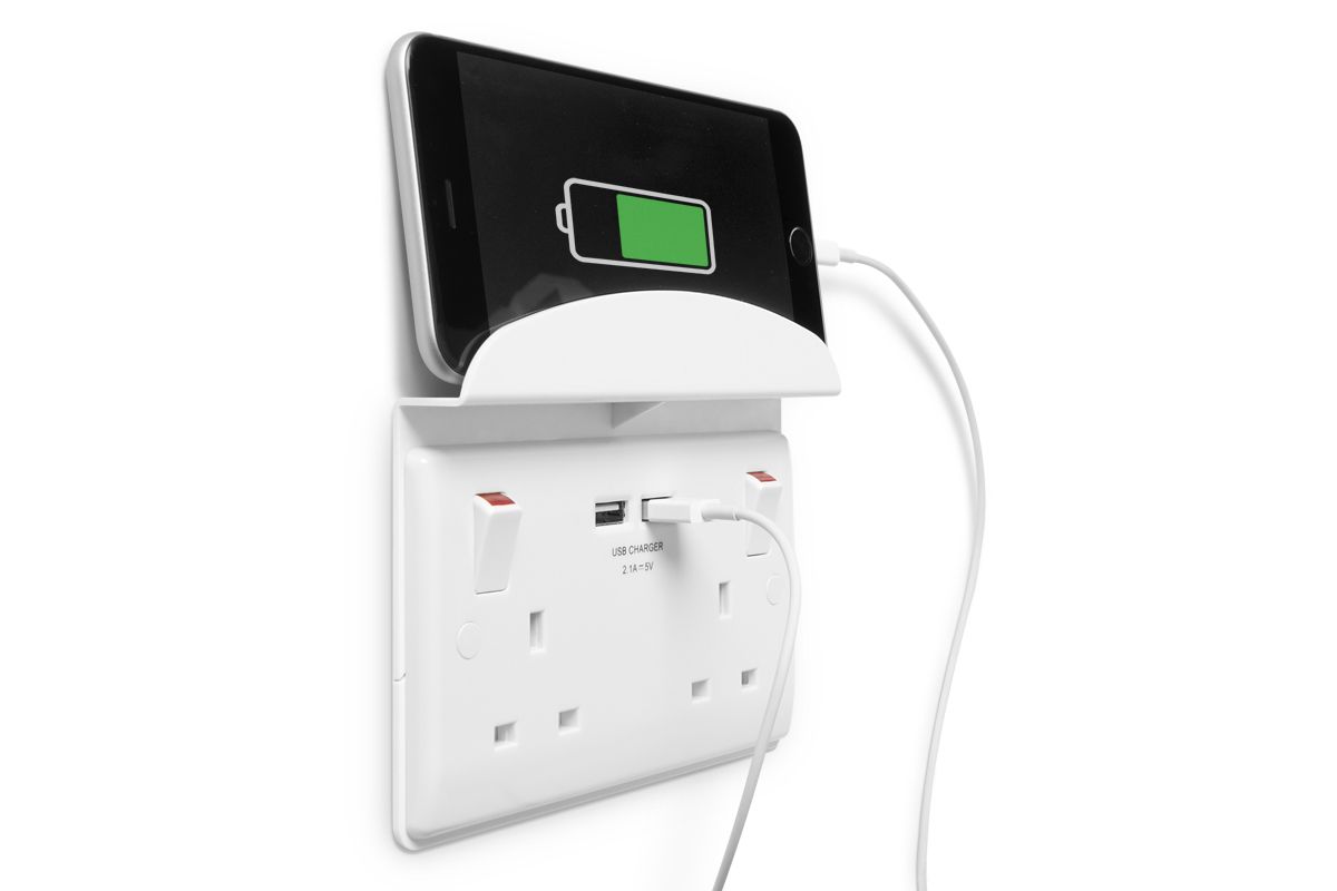 British General White Double USB socket, 2 x 2.1A USB