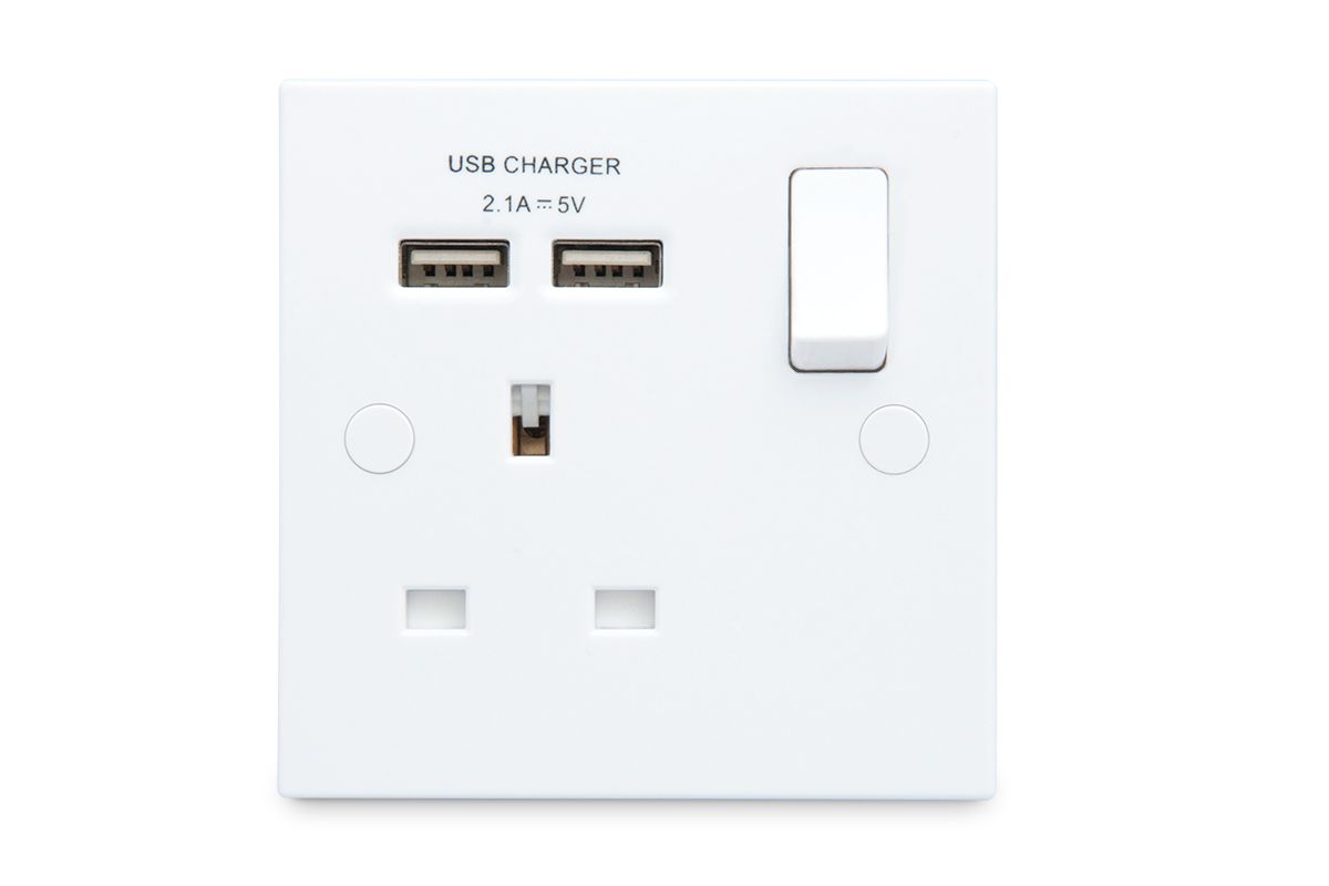 British General White Single USB socket, 2 x 2.1A USB
