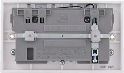 British General White WiFi extender socket