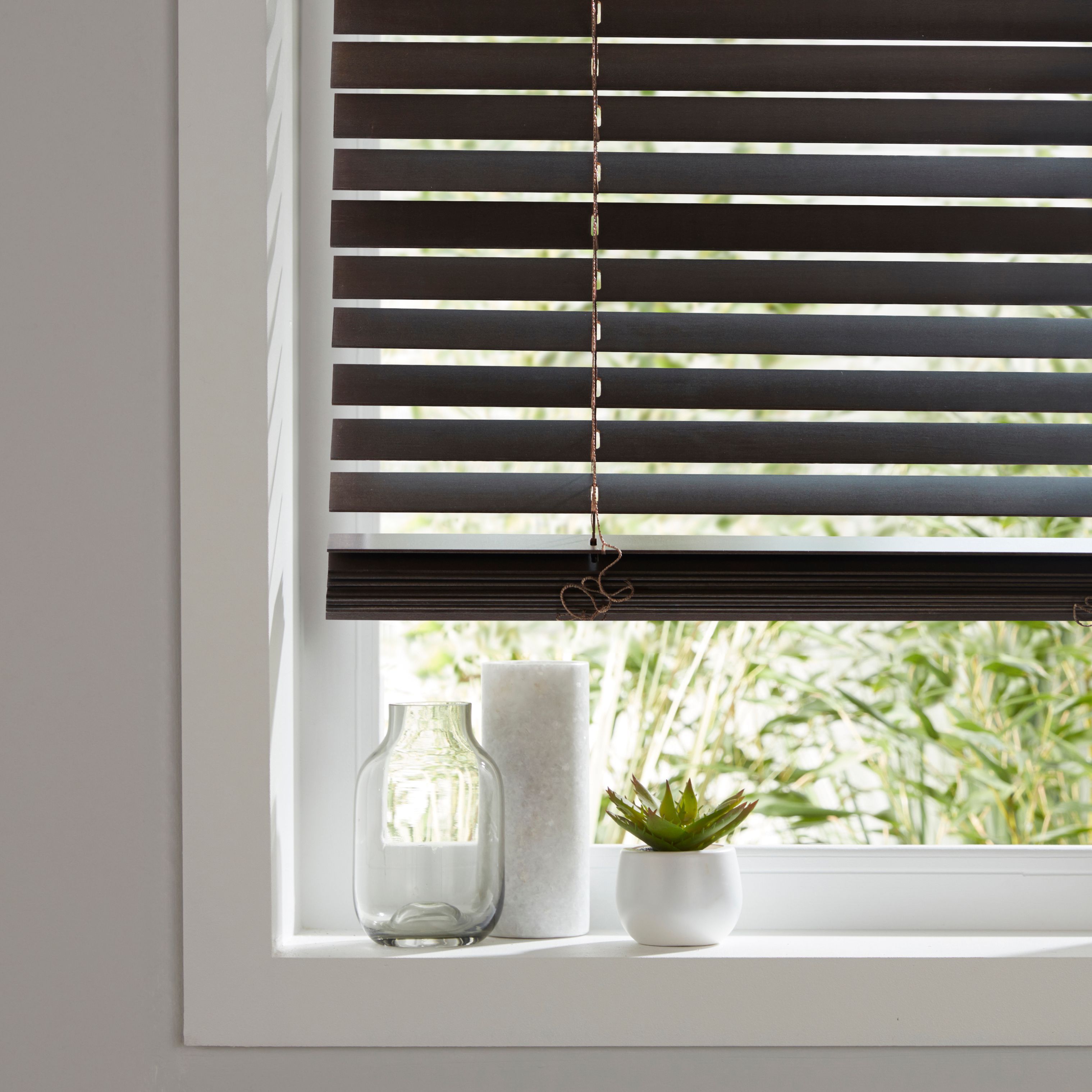 Cana Dark brown Basswood Venetian Blind (W)120cm (L)180cm