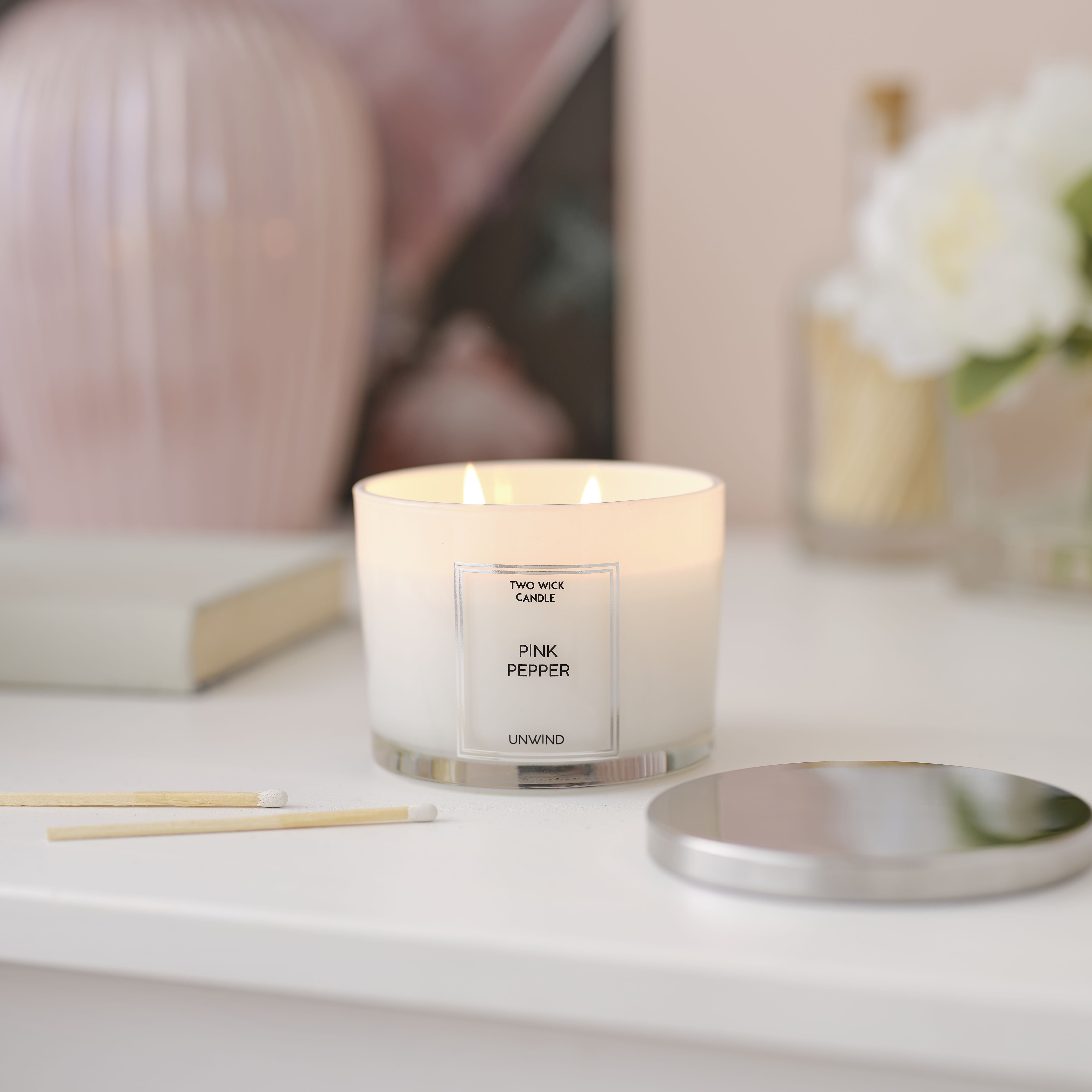 Candlelight White Pink pepper Large Scented candle