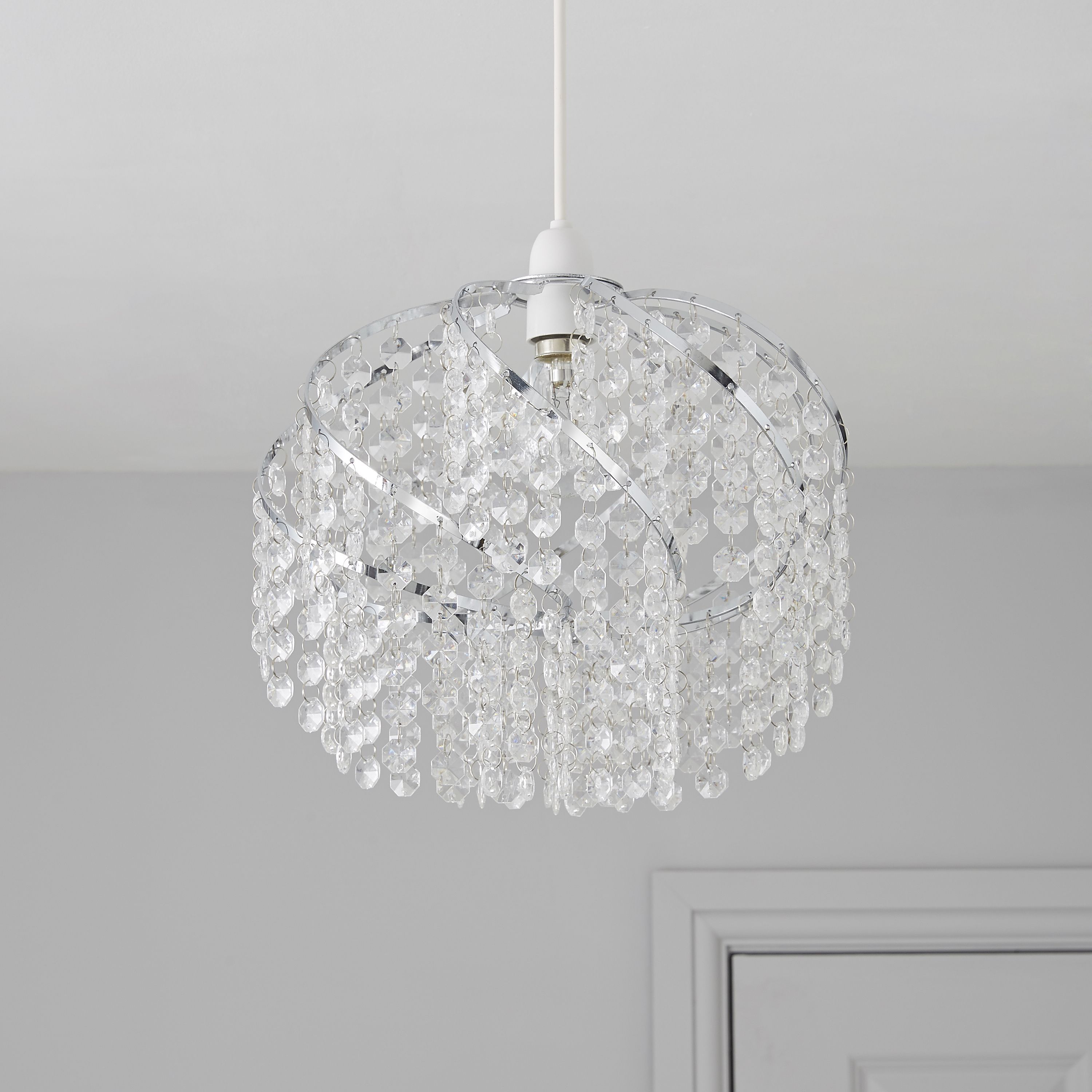 Crystal lamp shade deals b&m